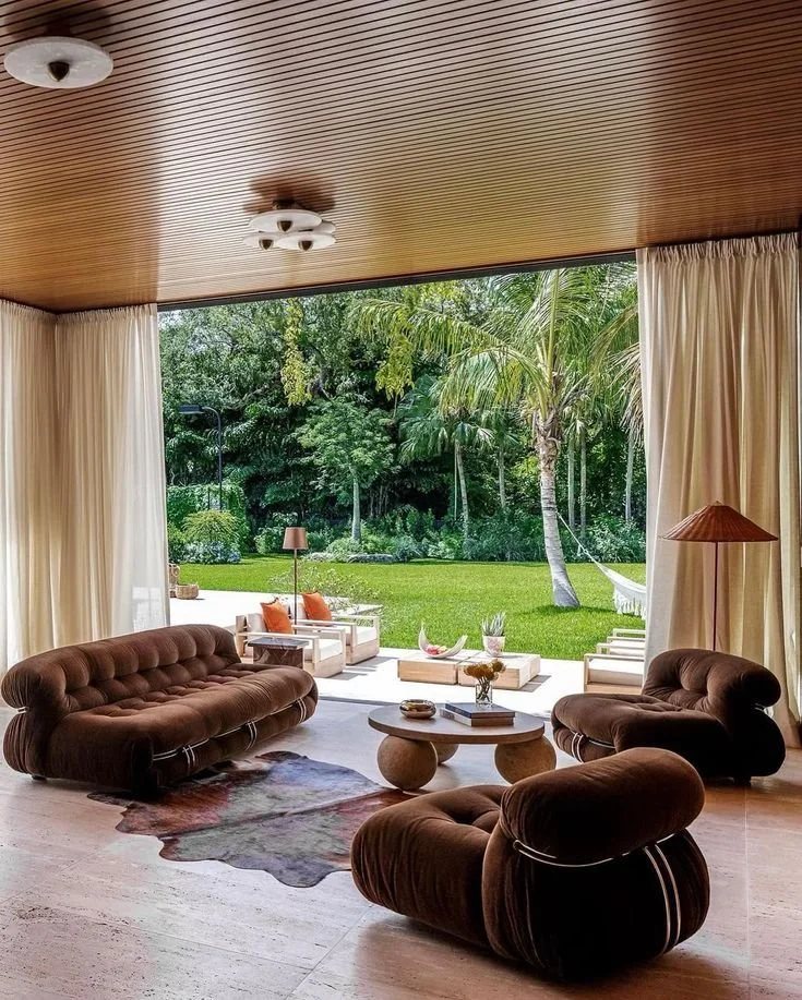 10 Iconic Sofas - Studio Bisson