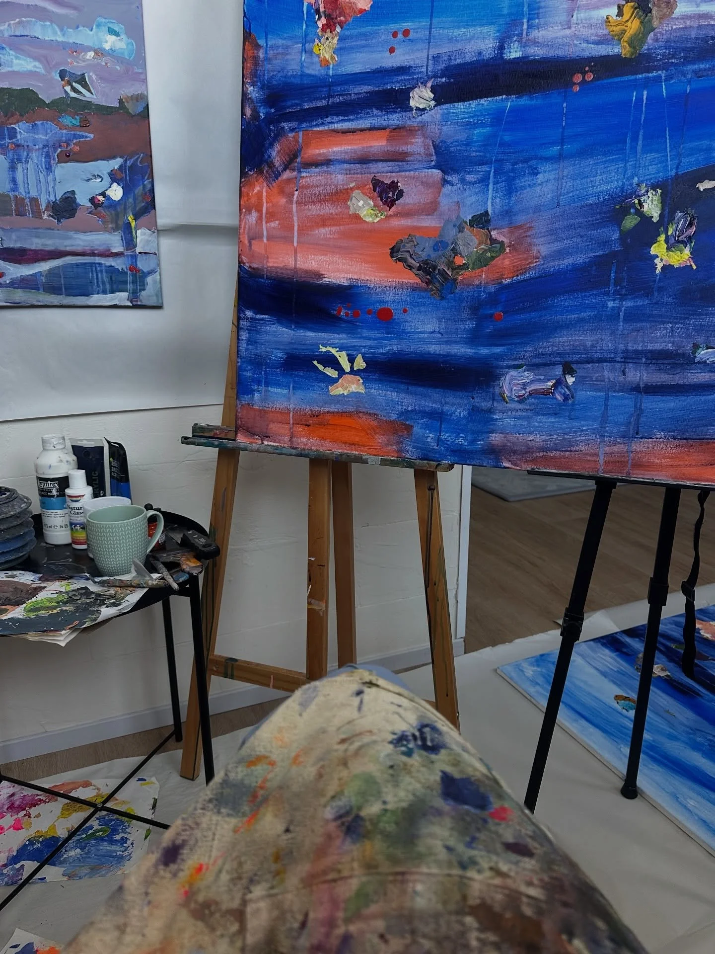 The loveliness of a messy studio corner with several works going at the same time at different progress points ♡ #newwork #hadilelfaramawyfineart