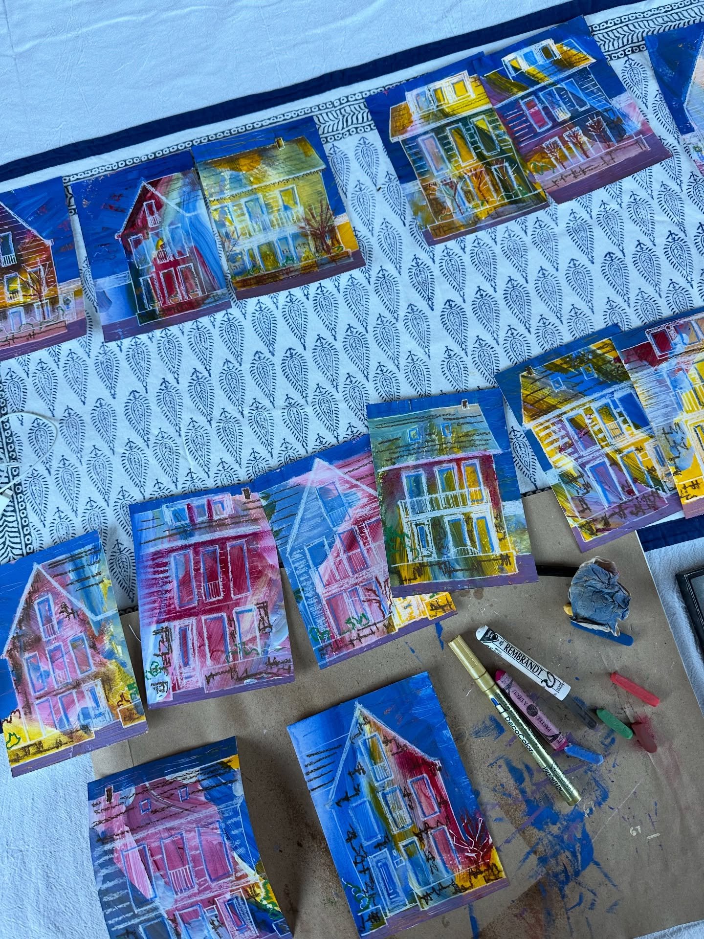 Now they have been delivered I can save this memory here and share with you ☺️ in a blurry flurry we made these house portraits for the neighbours - love the process keep the memories- check out my stories for some individual snaps and let me know wi