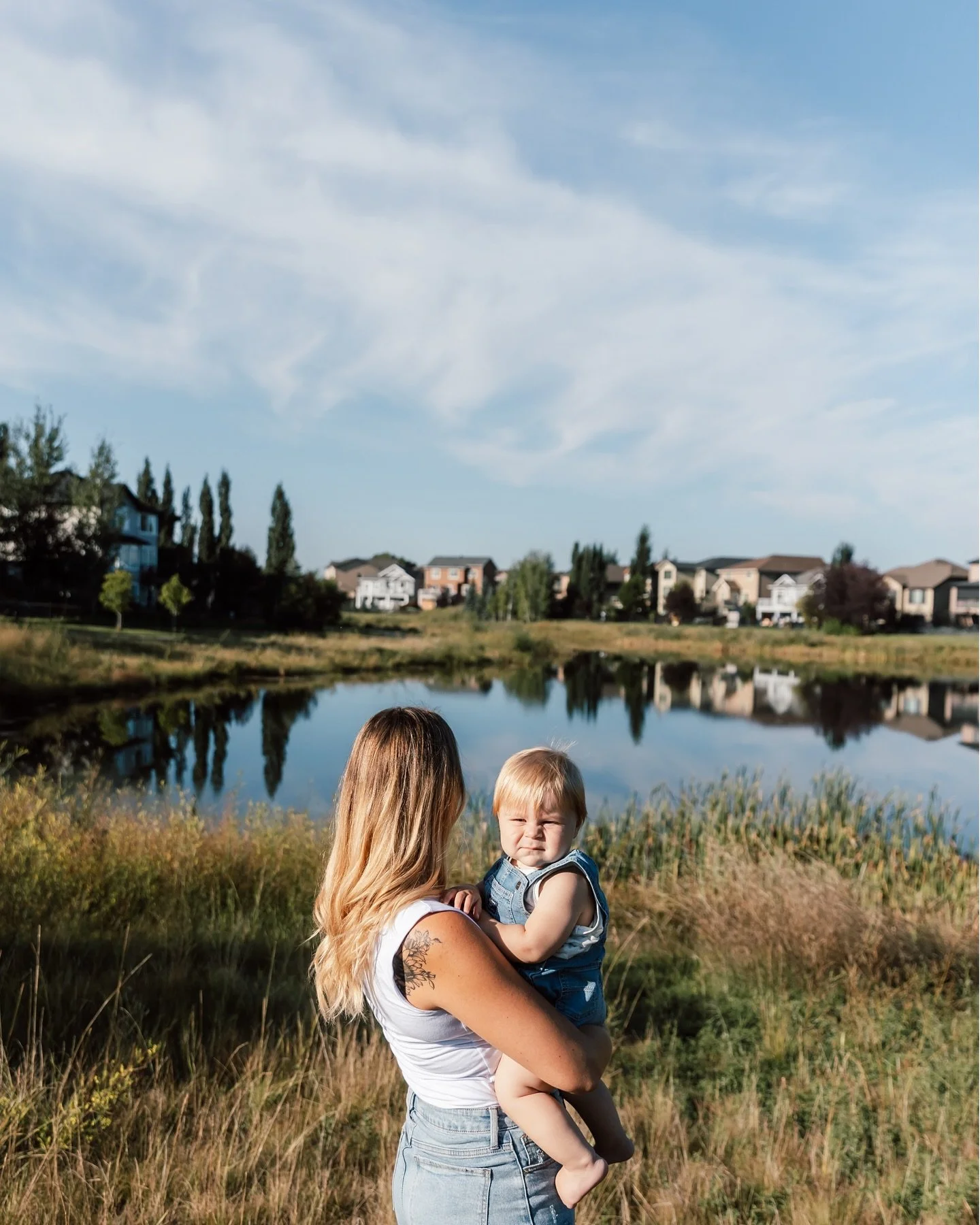 Branding Session. What a great collaboration with @homesbydream to create a wonderful content for their new development in High River. It was amazing to work with them, finding models, choosing perfect locations and capture these summer energy