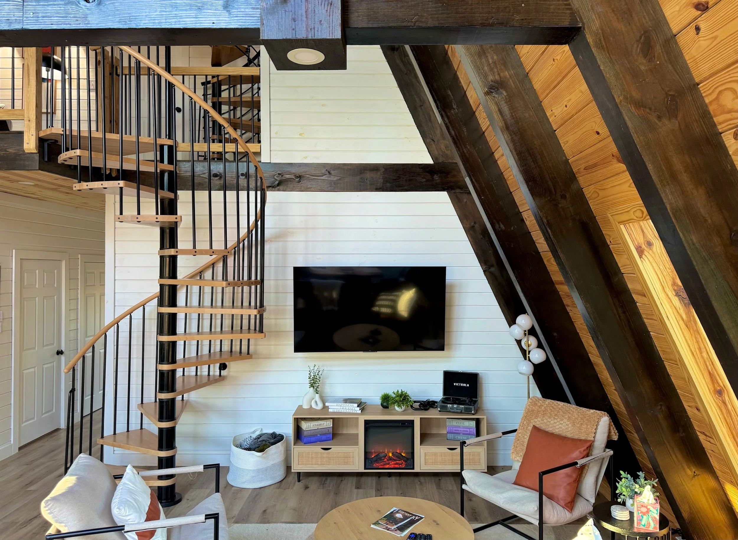 EarthlyExcursions Cooper Pines Living Area.jpg