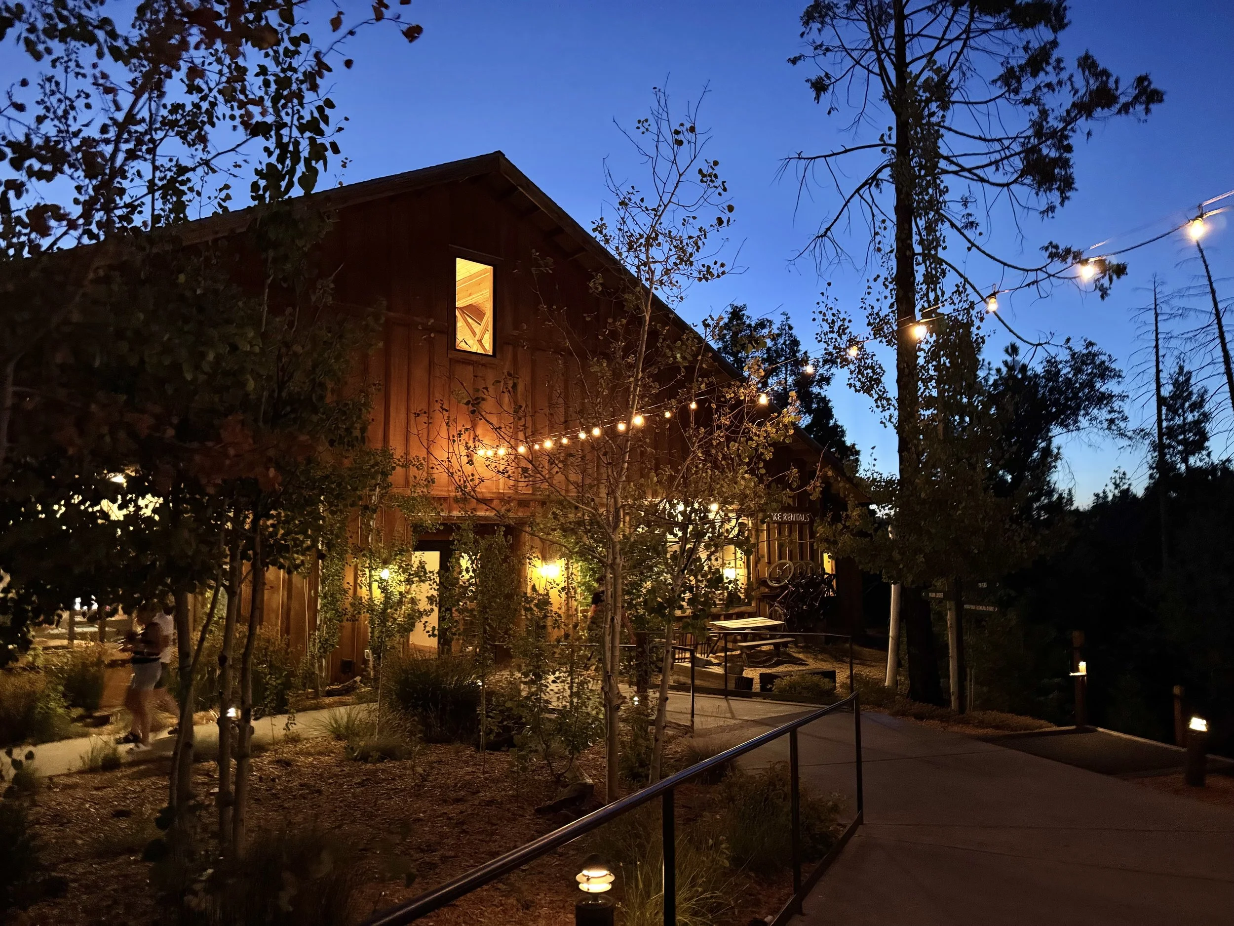 EarthlyExcursions Rush Creek Lodge Yosemite (16).jpg