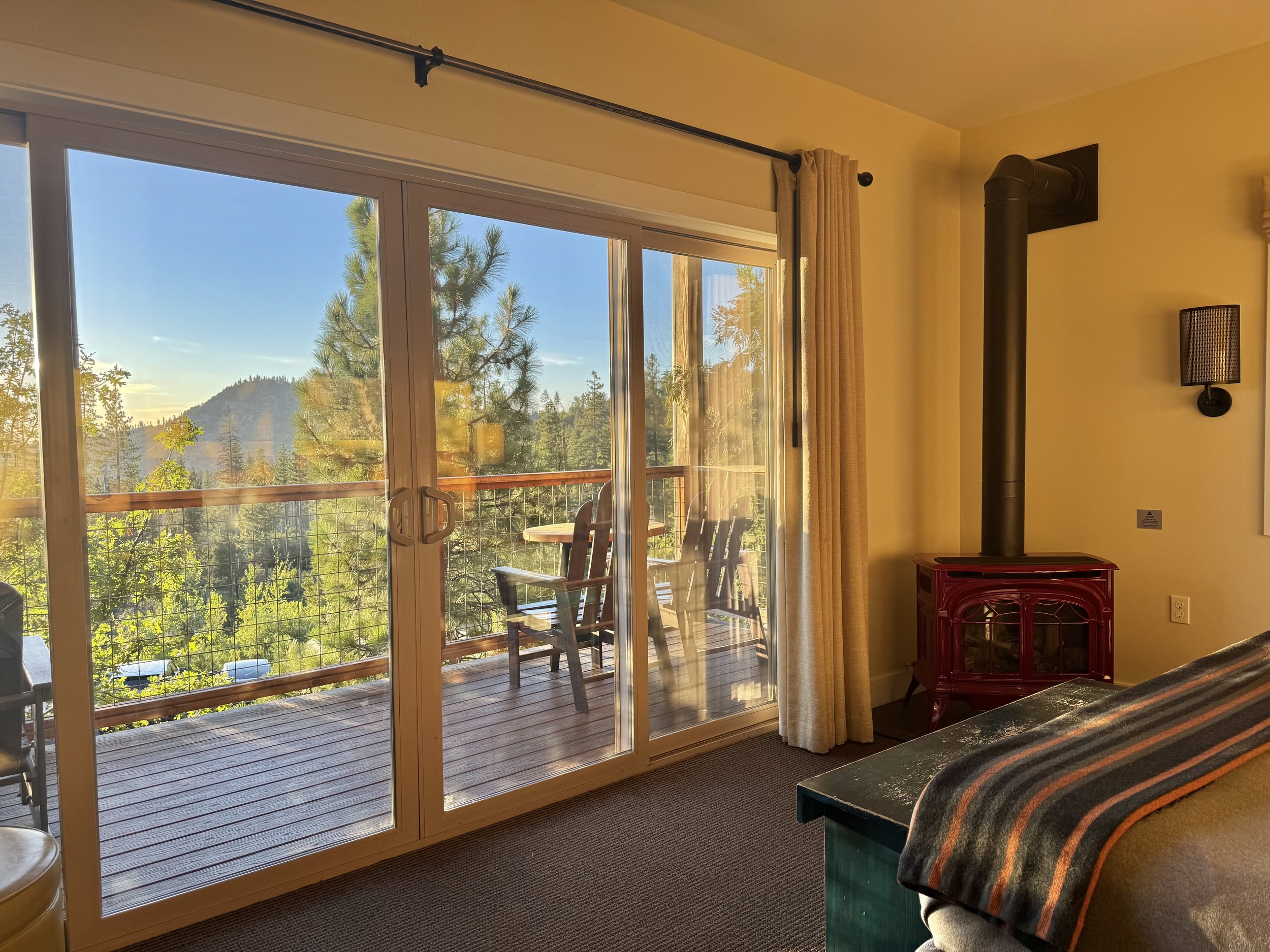 EarthlyExcursions Rush Creek Lodge Yosemite (3).jpg