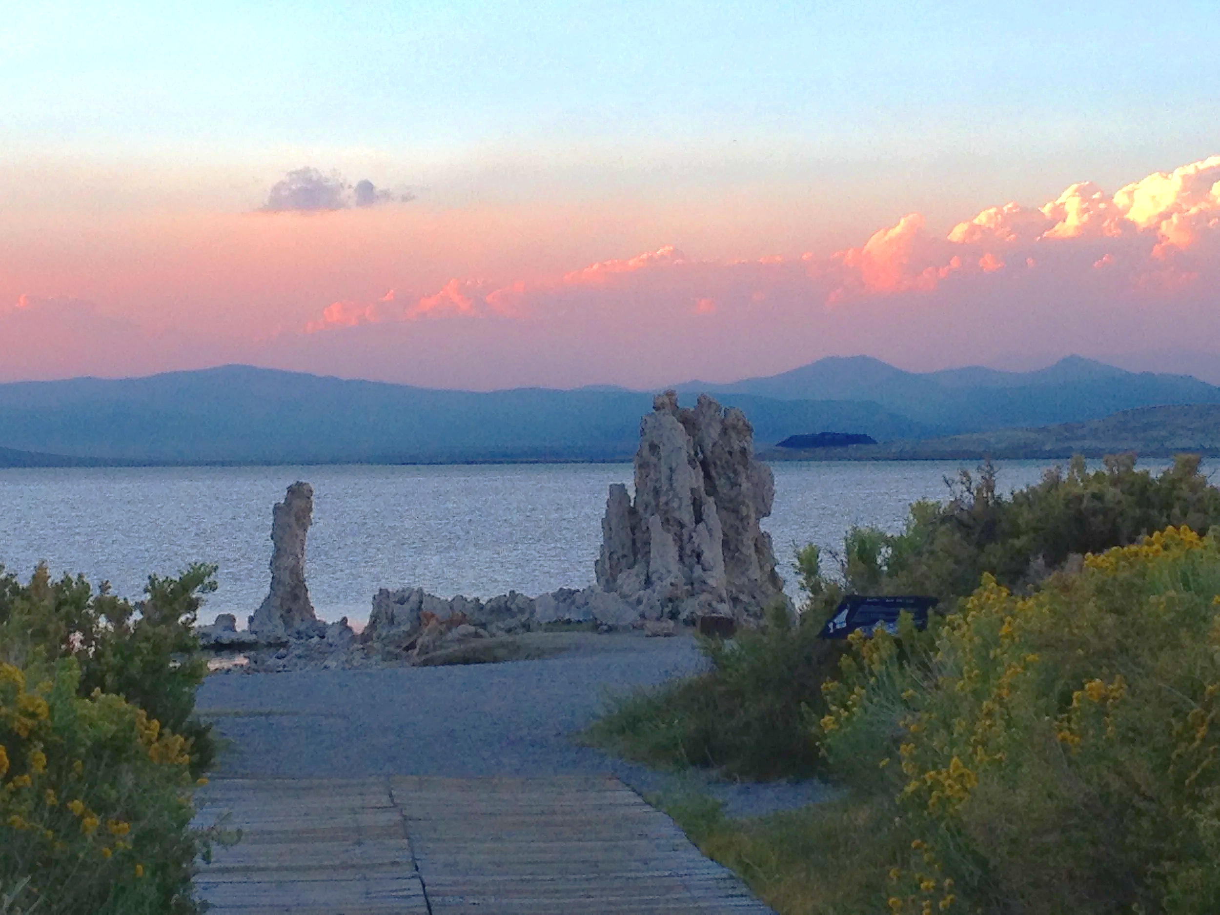 EarthlyExcursions-Mono-Lake-CA+%2827%29.png