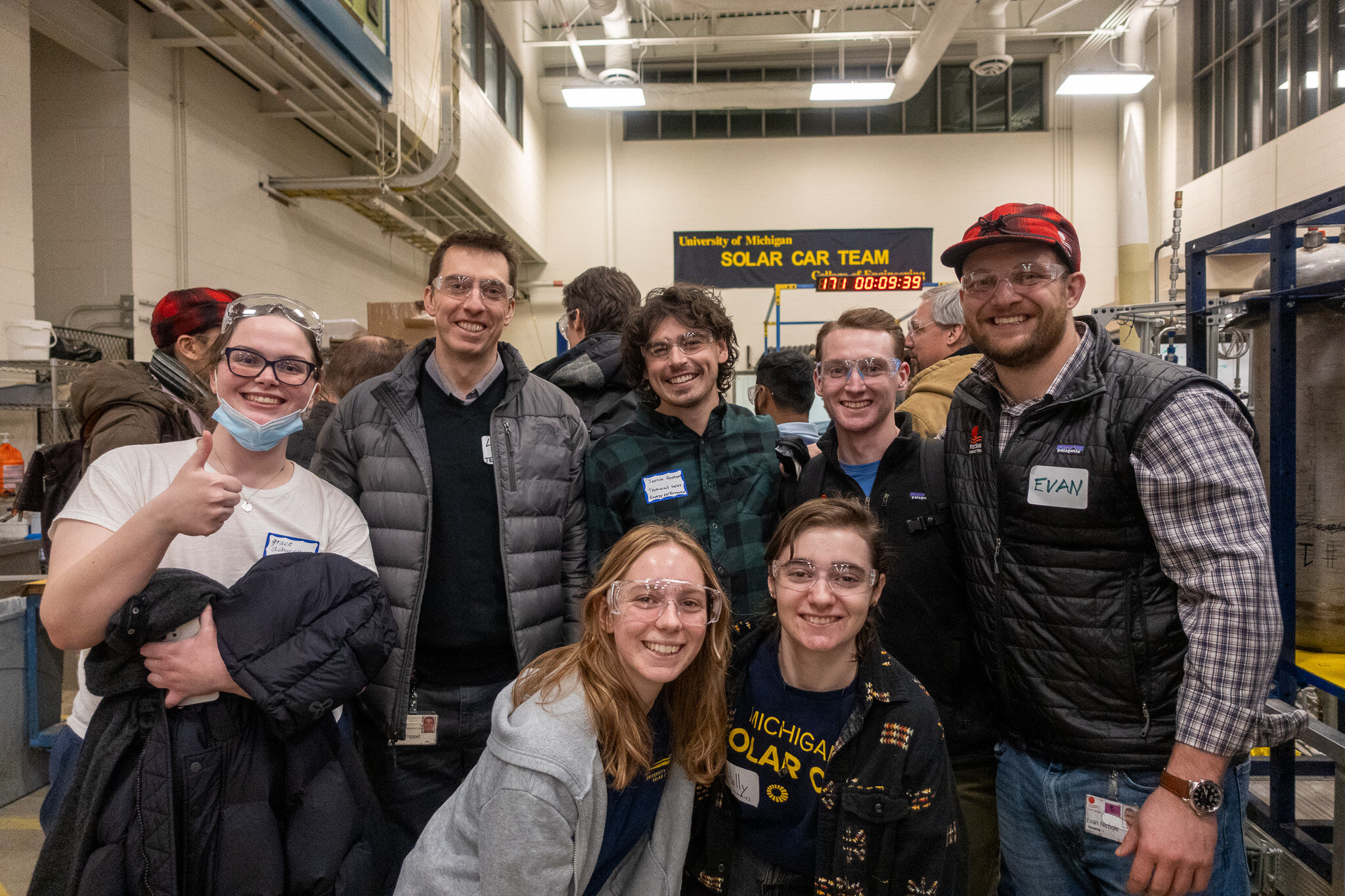 Our Premier Sponsor @fslrcareers traveled all the way to Ann Arbor to visit our team last Wednesday! Our members had a great time talking with their employees and were excited to show off our workspace and Astrum's array in person, which we sourced t