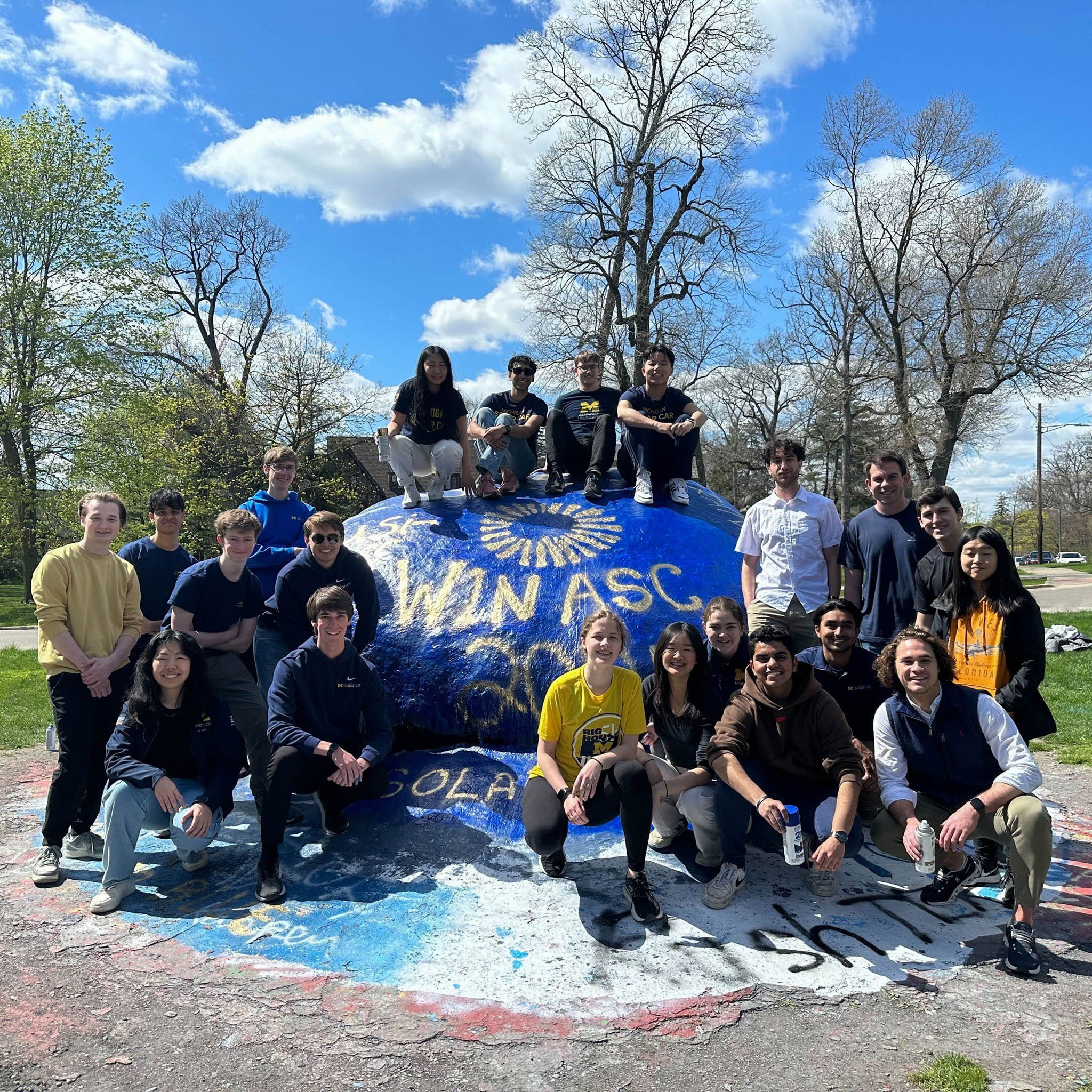 Last Sunday was our last full team meeting of before summer. After a wonderful banquet and some fond reminiscing about our time on the team this year, we headed down to Central Campus to spend a final afternoon together painting the rock. Here's to a