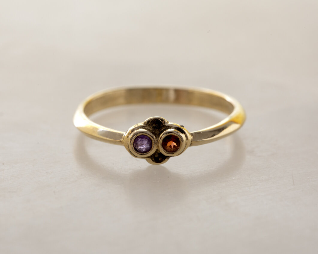 Uno Sumus Animo Ring
Rings, Engagement rings, Love rings, Birthstones, Family jewelry, Sentimental jewelry, FRIENDSHIP RINGS
Lucille Geist Jewelry