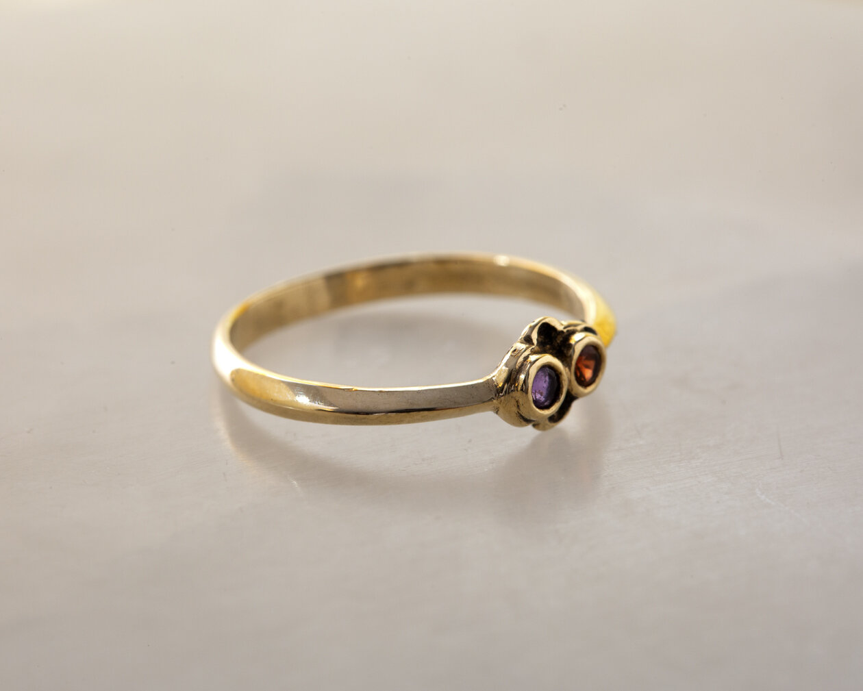 Uno Sumus Animo Ring
Rings, Engagement rings, Love rings, Birthstones, Family jewelry, Sentimental jewelry, FRIENDSHIP RINGS
Lucille Geist Jewelry