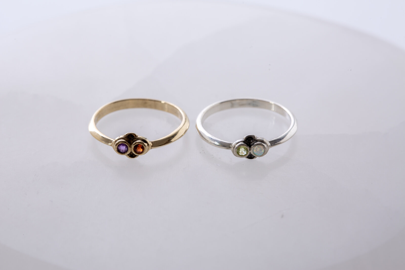 Uno Sumus Animo Ring
Rings, Engagement rings, Love rings, Birthstones, Family jewelry, Sentimental jewelry, FRIENDSHIP RINGS
Lucille Geist Jewelry