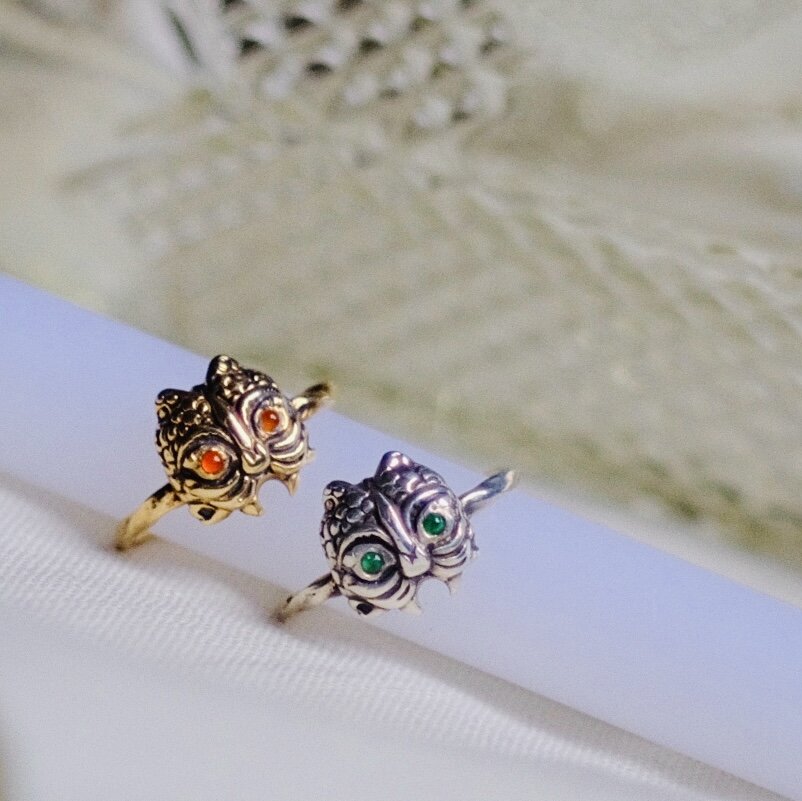 Horangi Ring
Rings, Emerald, Carnelian, Cabochon, Horangi, Tiger, Tiger jewelry, horangi jewelry
Lucille Geist Jewelry