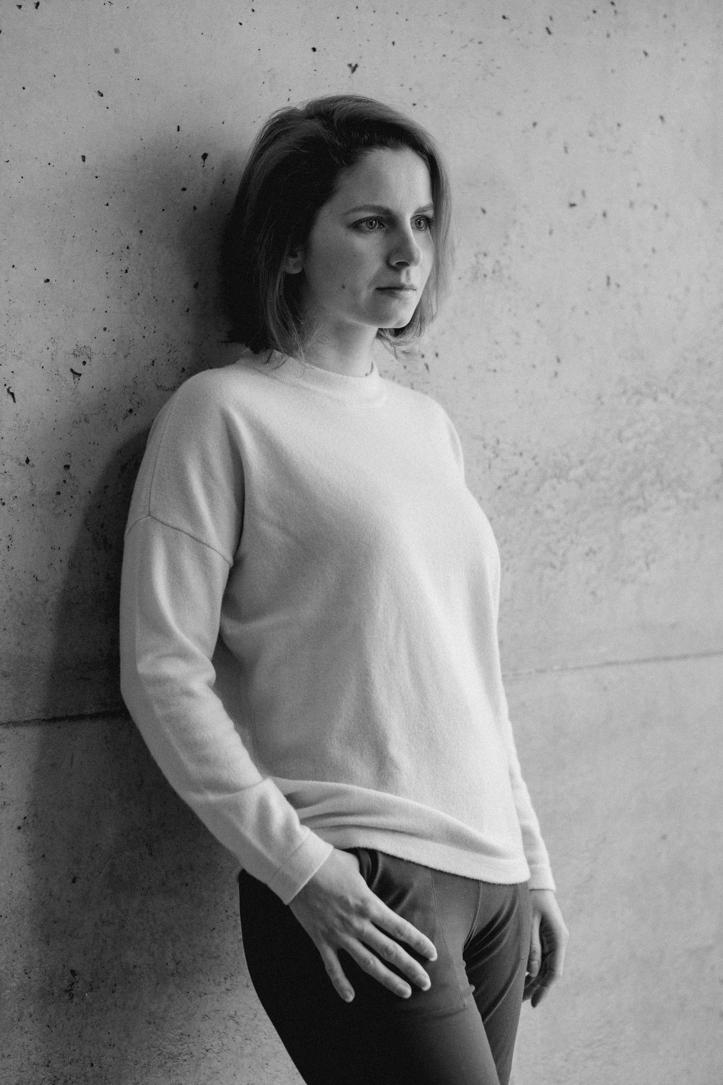 Désirée Noffke, Kunsthistorikerin und Social-Media-Strategin, Porträt in Schwarzweiß