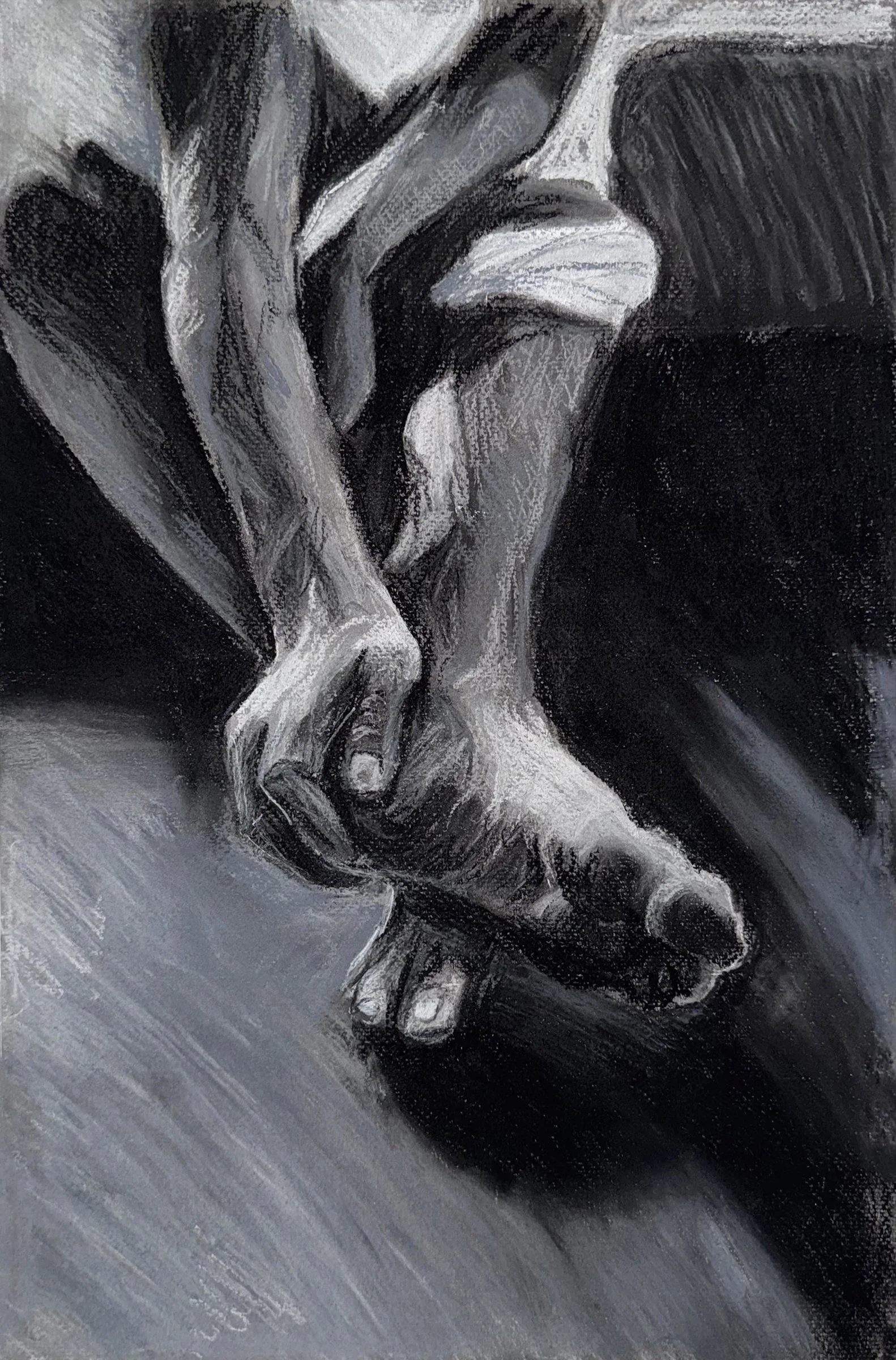 HandFoot-Charcoal-17%22x11%22-YaelWeiner.jpg