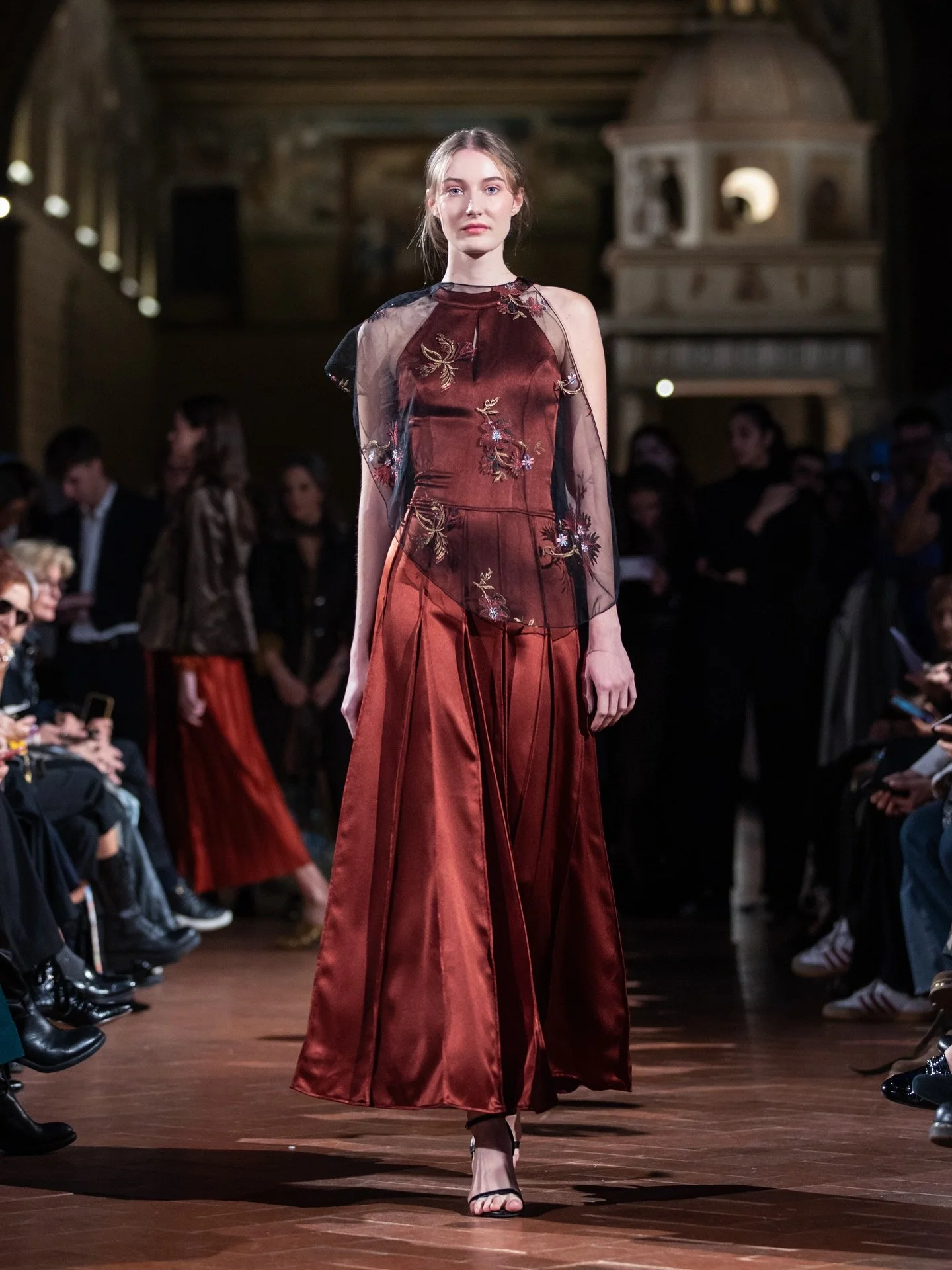 A/I 2025 Sottrazioni 
@romajewelryweek @glamour_model_management 

📸: @claudiafrijiophotographer 

- Art direction e regia @alineri.tania 
- Creative direction @ilemood 
- General assistant @michelaconsoli_ 
- Make-up/Hair @accademiaditrucco 
- Make