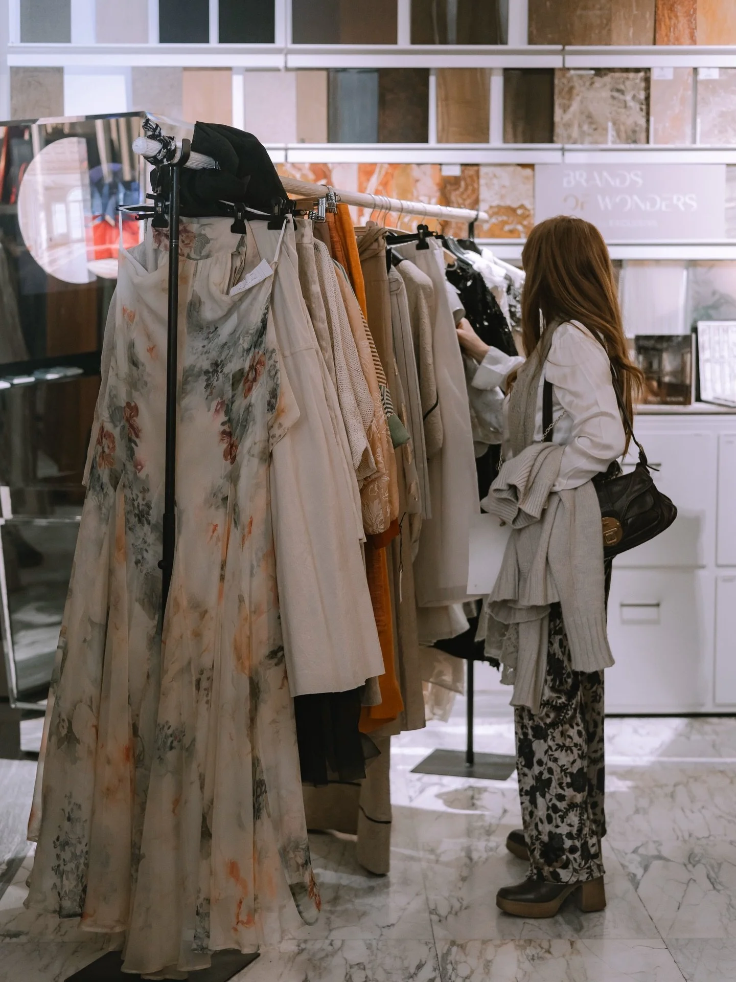 Sottrazioni x Preposizioni🤍
@fabio_mazzeo_architects 
this pic by Giordana Sterlino @giordana.sterlino

ALBUS
Capsule collection 

#sottrazionibydomitillafunghini
#fabiomazzeoarchitects #preposizioni