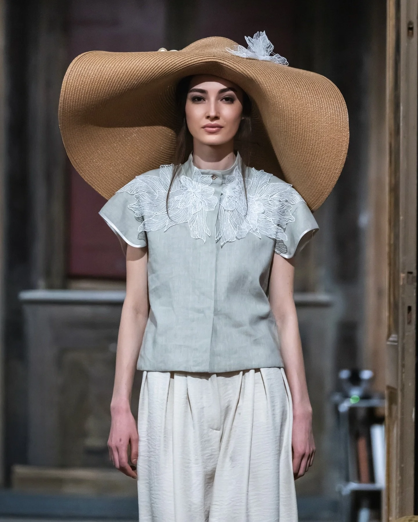 P/E 2026 Sottrazioni x Preposizioni🤍
@fabio_mazzeo_architects 

ALBUS
Capsule collection 

Designer
Domitilla Funghini

Runway photographer 
Claudia Frijo @claudiafrijiophotographer 

Creative Direction, Art Direction &amp; Regia 
Lesors studio @les