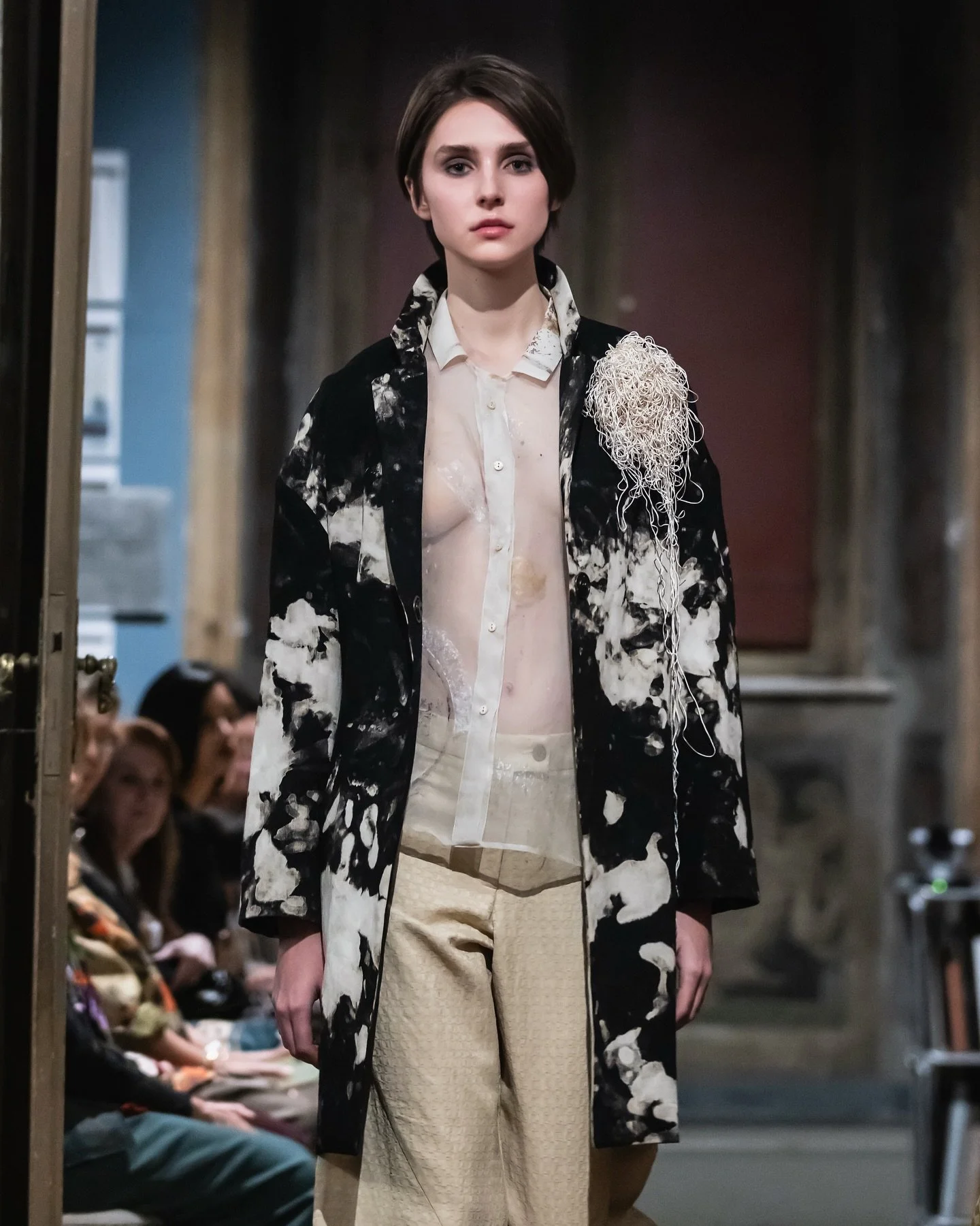P/E 2026 Sottrazioni x Preposizioni
@fabio_mazzeo_architects 

ALBUS
Capsule collection 

Designer
Domitilla Funghini

Runway photographer 
Claudia Frijo @claudiafrijiophotographer 

Creative Direction, Art Direction &amp; Regia 
Lesors studio @lesor