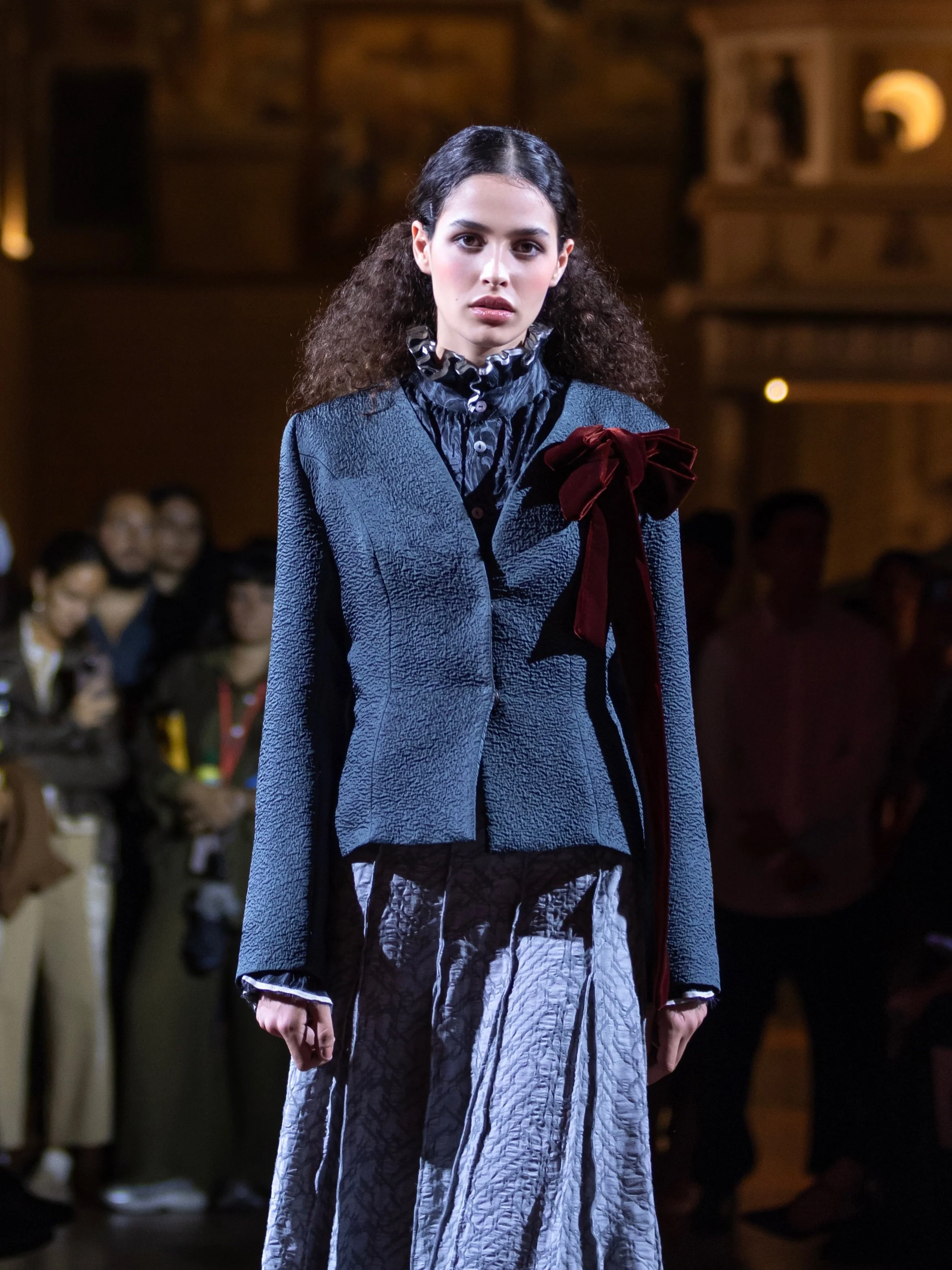 A/I 26-27

✴︎ In-Canto

Fashion Designer
&bull; Domitilla Funghini @sottrazioni_abbigliamento 

Runway photographer 
&bull; @claudiafrijiophotographer 

Model Agency
&bull; @lookedmodelmanagement 

Model 
&bull; @mariacarlapuggionii 

Make-up/Hair 
&
