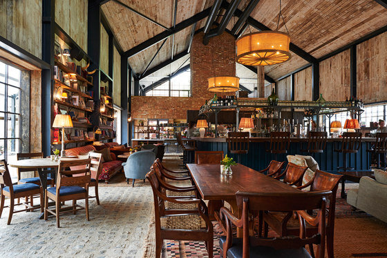 michaelis-boyd-soho-house-architonic-copyrightsohofarmhousemainbarnsm7-12.jpg