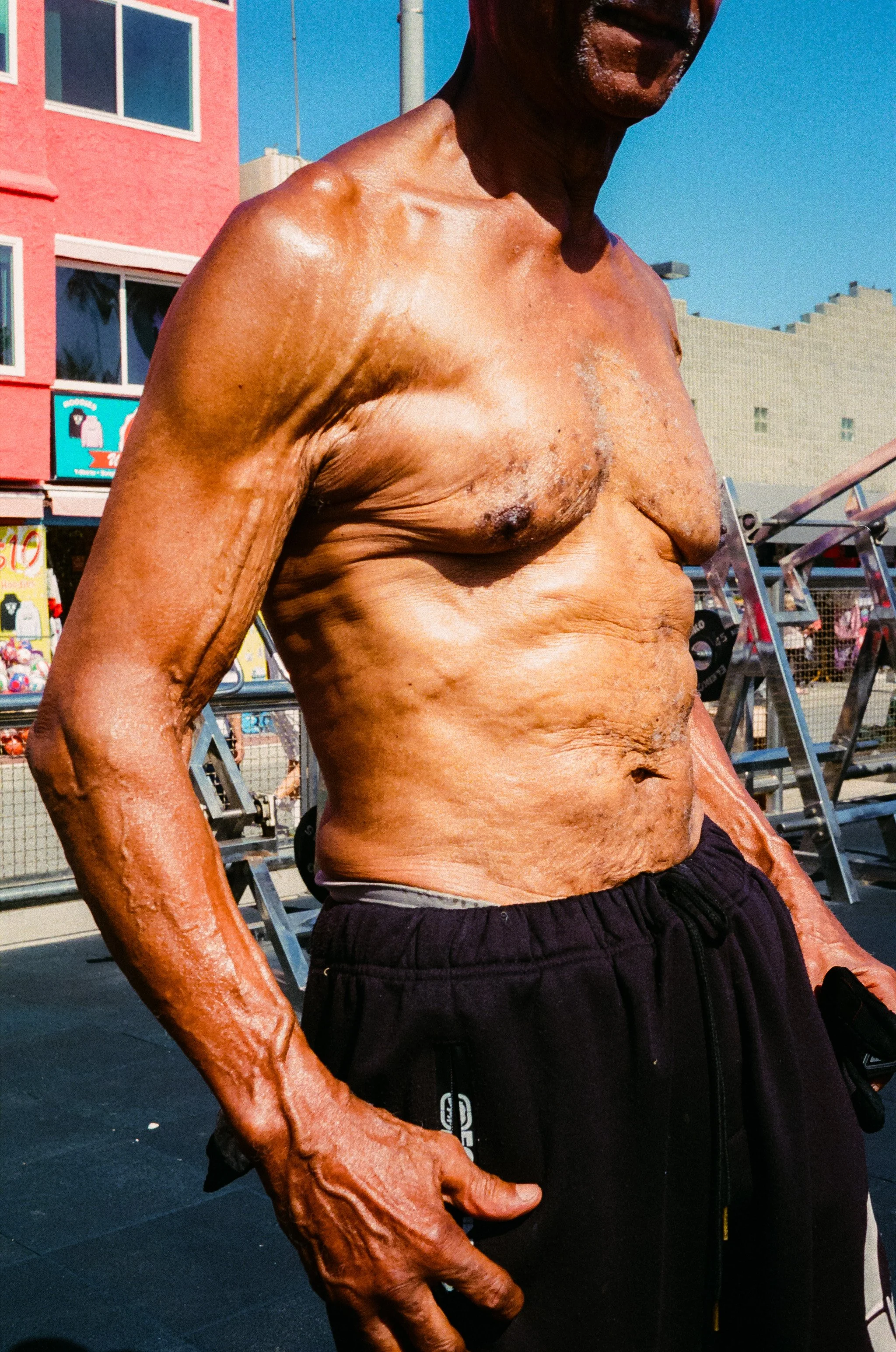 Muscle Beach-7.jpg