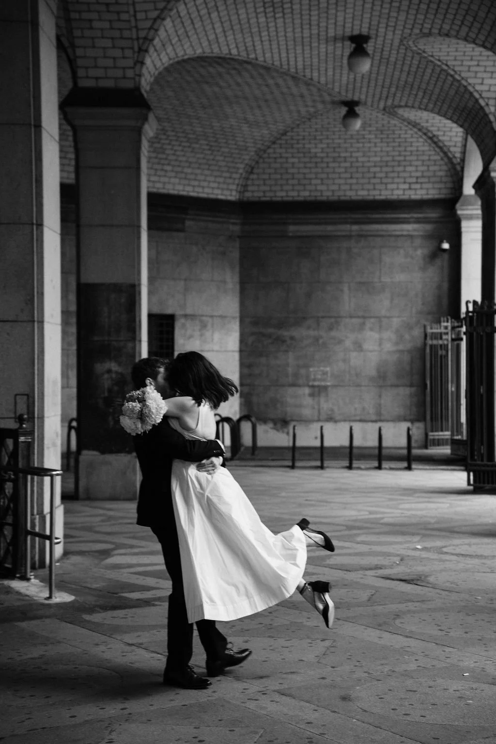 Couple celebrating their courthouse wedding in downtown Manhattan