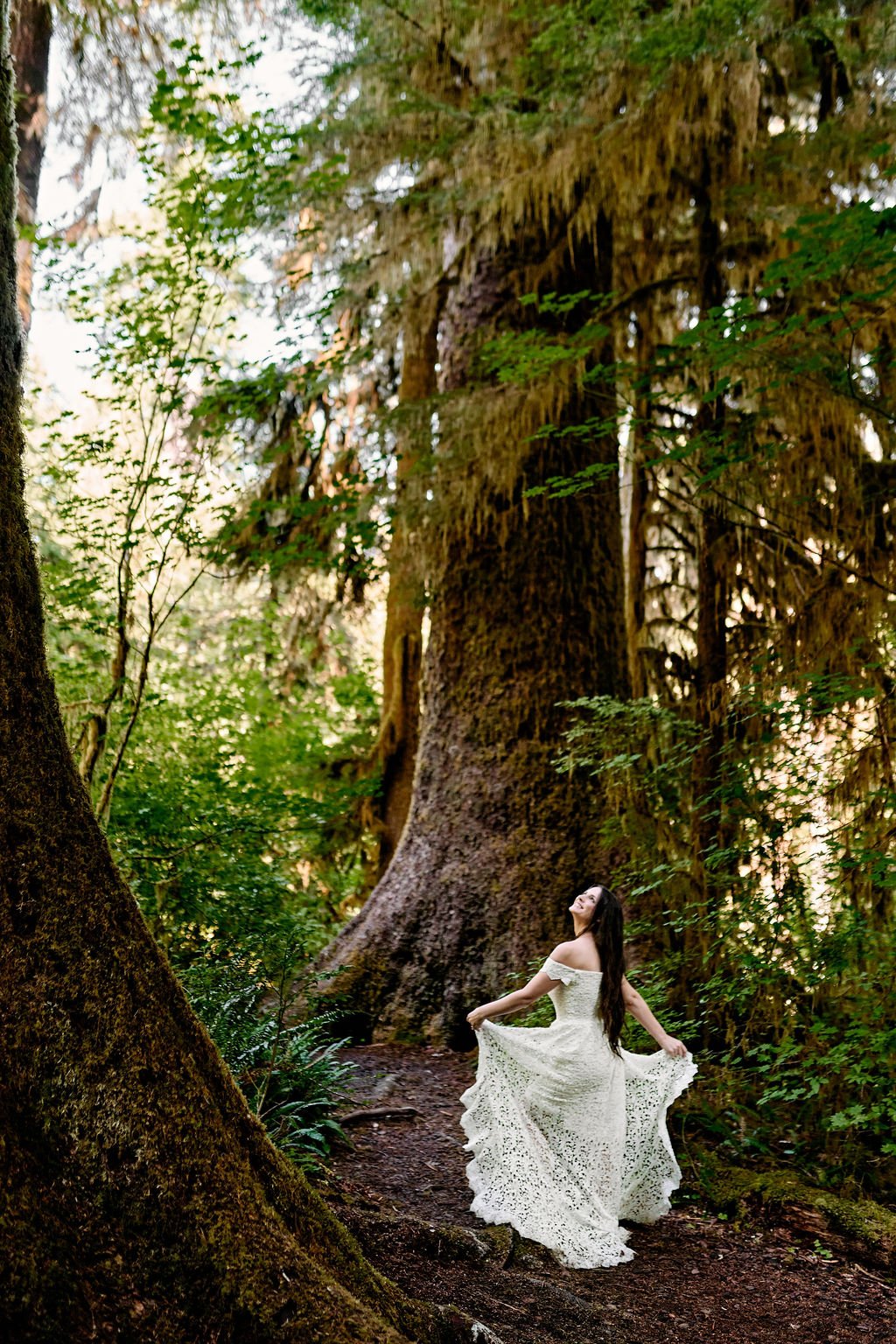 boho bride during an olympia wa wedding in quinault rain forest