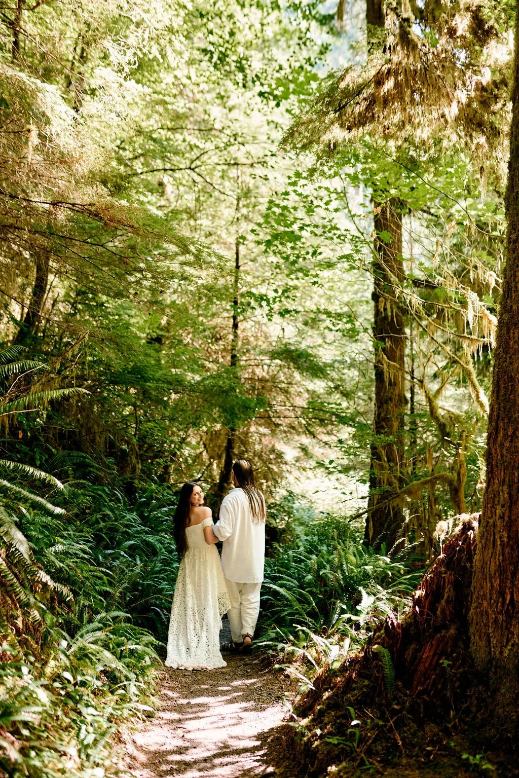 wedding couple during an olympia wa wedding in quinault rain forest
