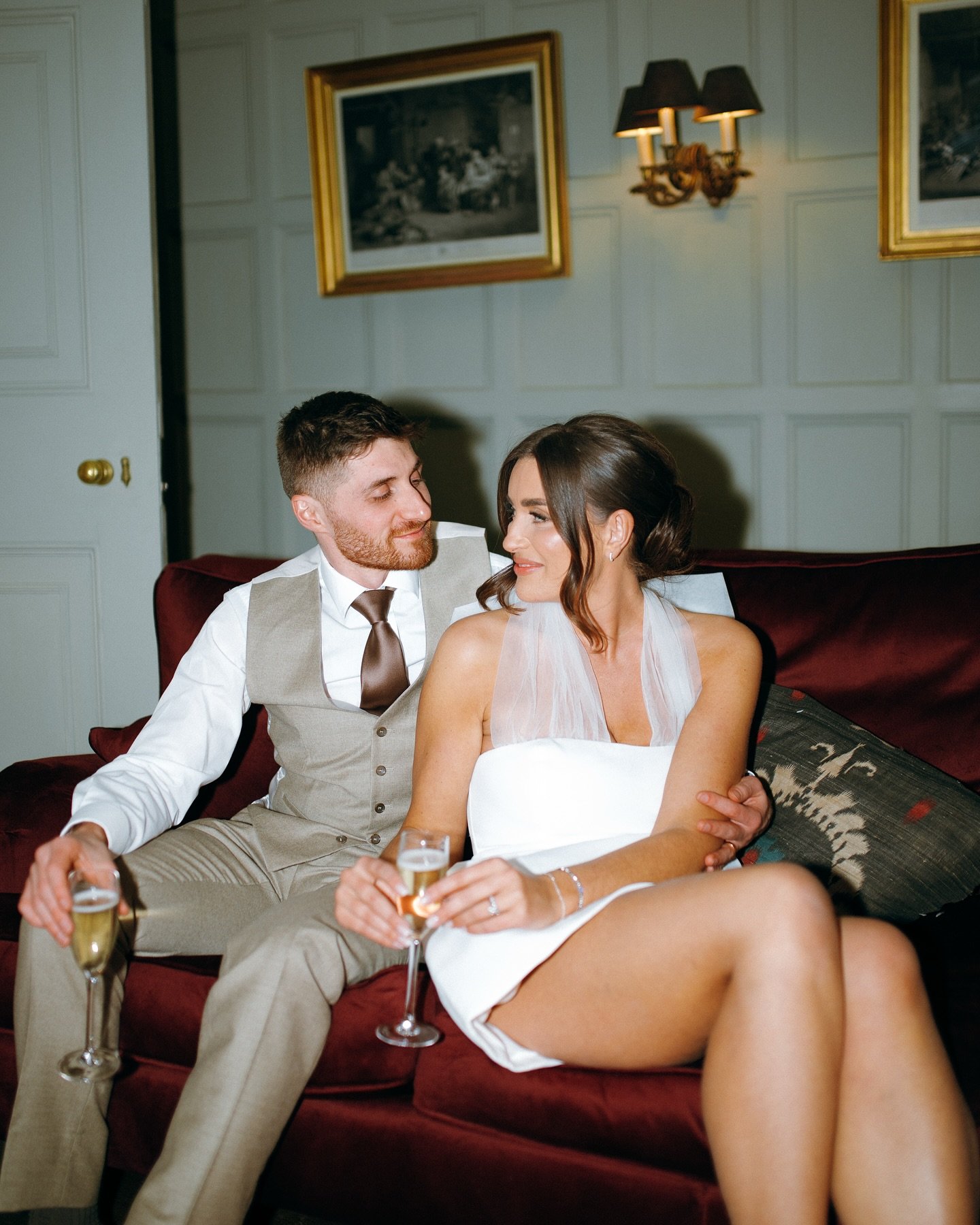 The first wedding of 2025, celebrating Gina and Will at the gorgeous Elmore Court! An incredible day, couple and suppliers. Couldn&rsquo;t have asked for a better start to the year! 🩷❤️🌷🌹🌸🌺

Venue - @elmorecourt 
Dress - @dottybridal 
Hair - @la
