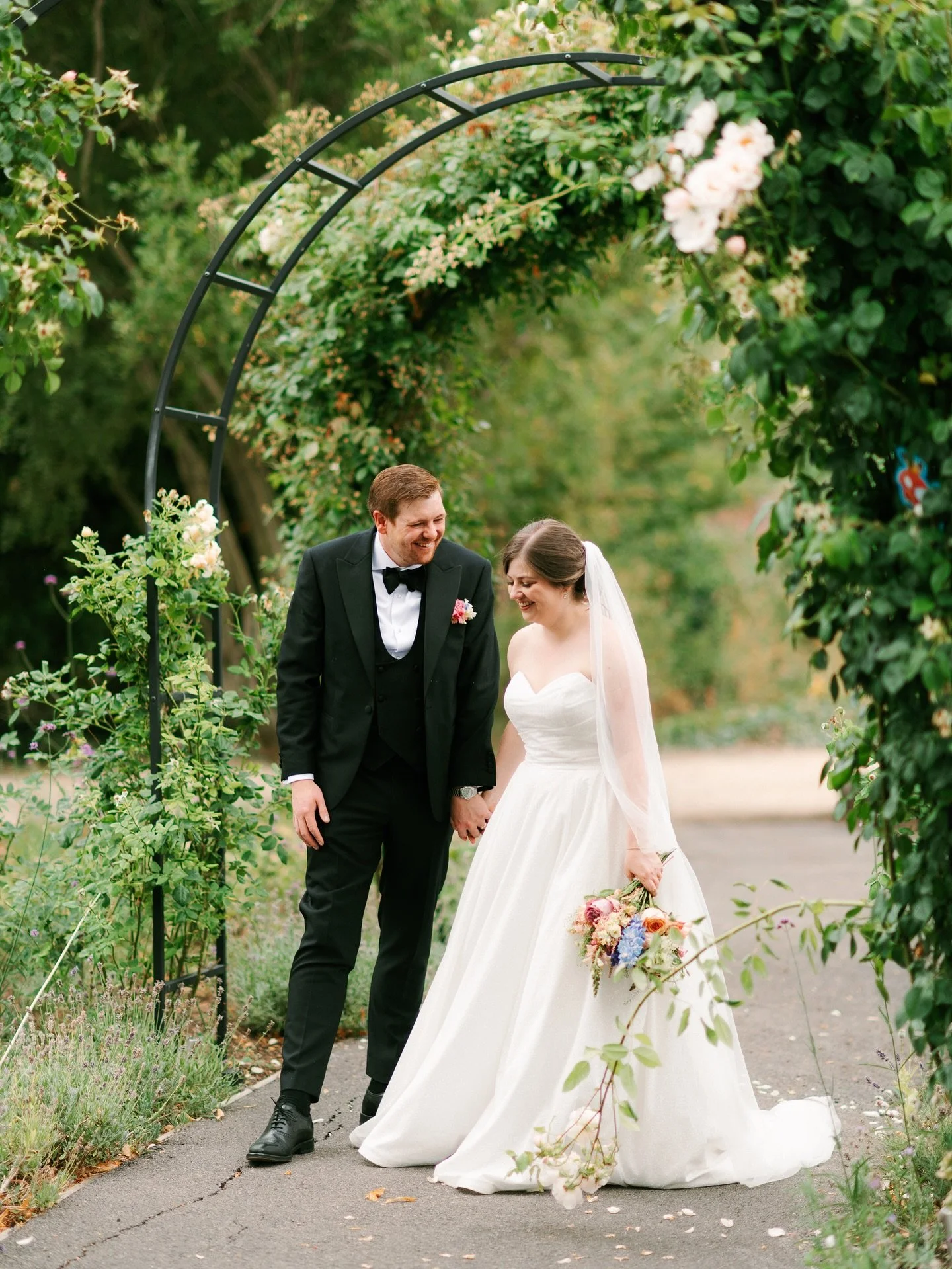 The way Rob looks at Chloe &gt;&gt;&gt; everything else 🥲

@rachaelclairebridalmakeup
@tewkesburyparkhotel