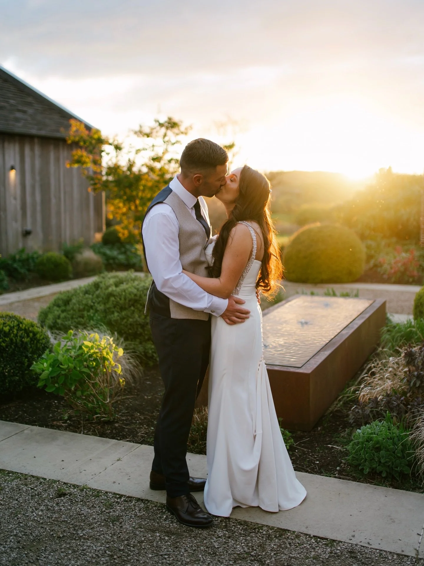 2026 has had the most magical start to wedding season 🤍 the most recent wedding celebrating the beeaaaautiful Georgina and Jake at Hyde House! Unbeatable day 🤍 I can&rsquo;t wait to share the other 2026 galleries captured so far 🥰 

Makeup - @grac