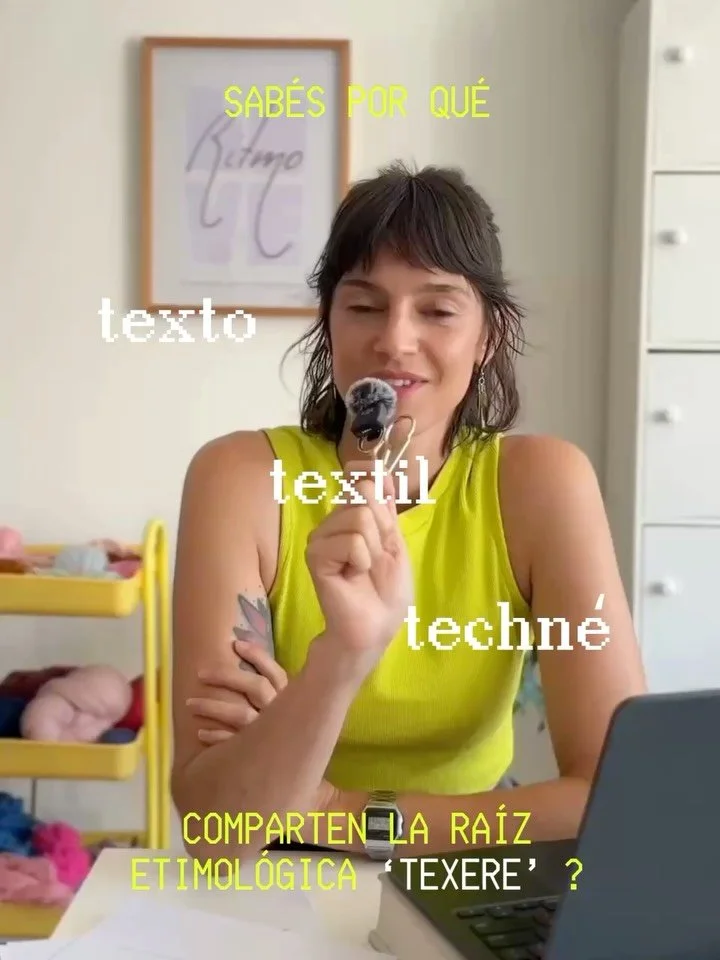 Vengo a sumar un hilo m&aacute;s, a esta trama que estoy tejiendo hace unas semanas, para pensar sobre lo textil en clave te&oacute;rico-m&iacute;stica.

Hoy la invitada es Victoria Mitchell y su ensayo del 1997.
Como conductora de este programa, un 