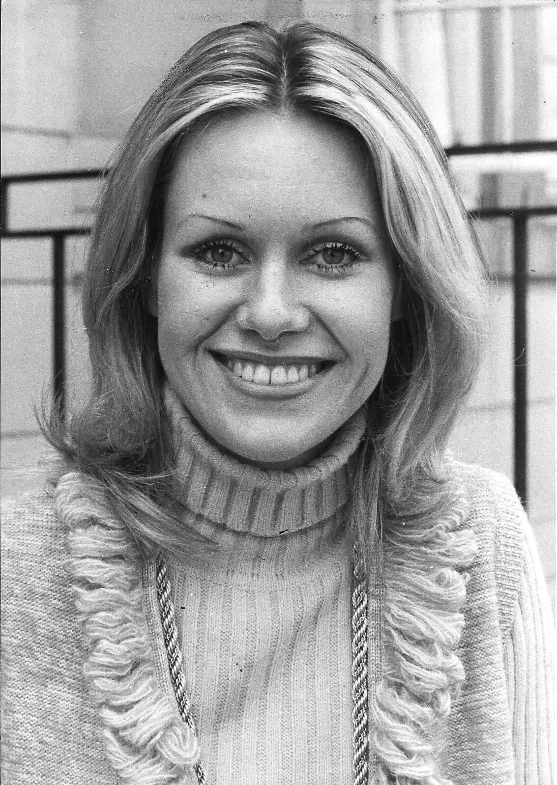 SUZANNA LEIGH — FILM REVIEW