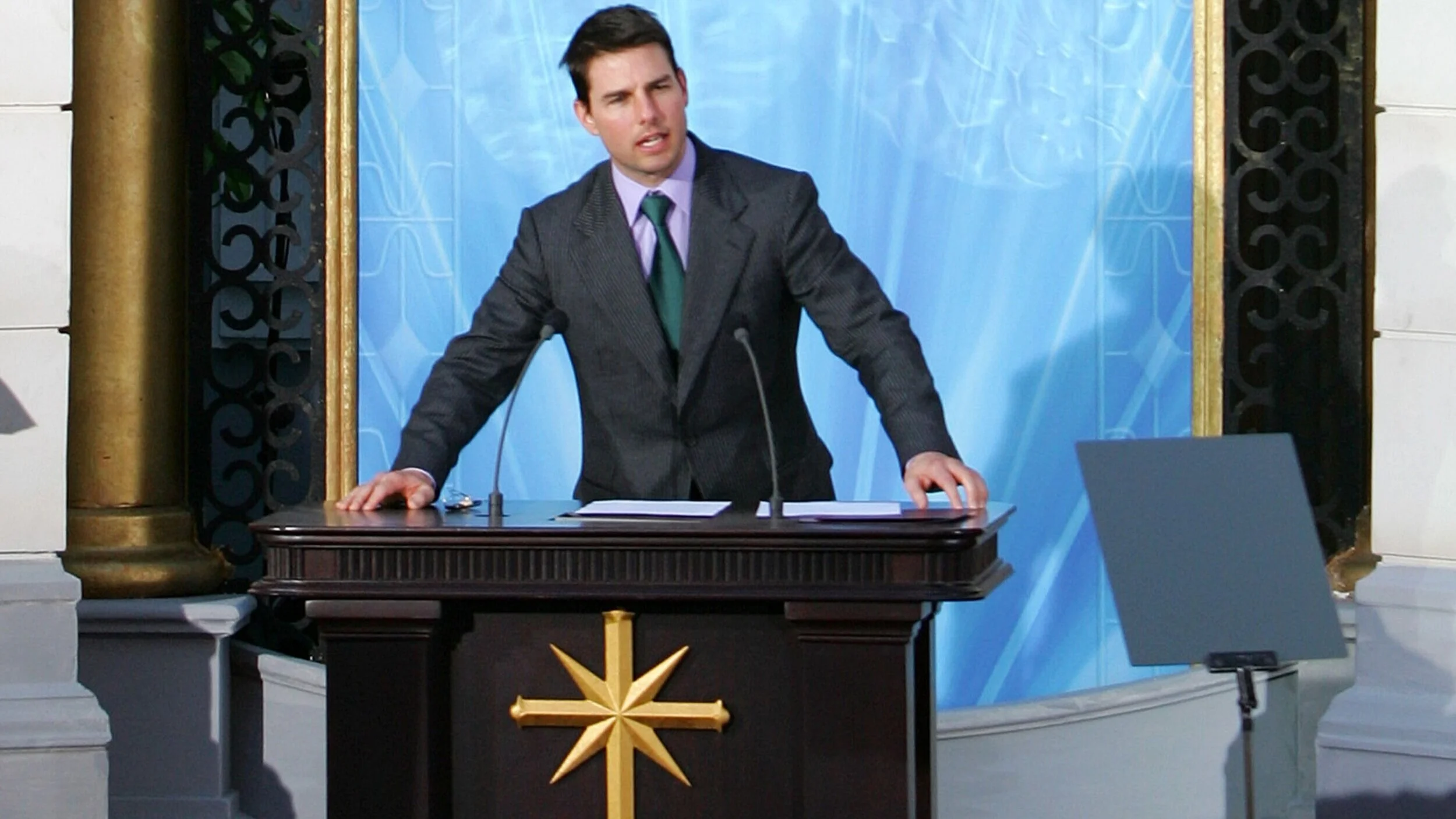 Tom Cruise backs the cause