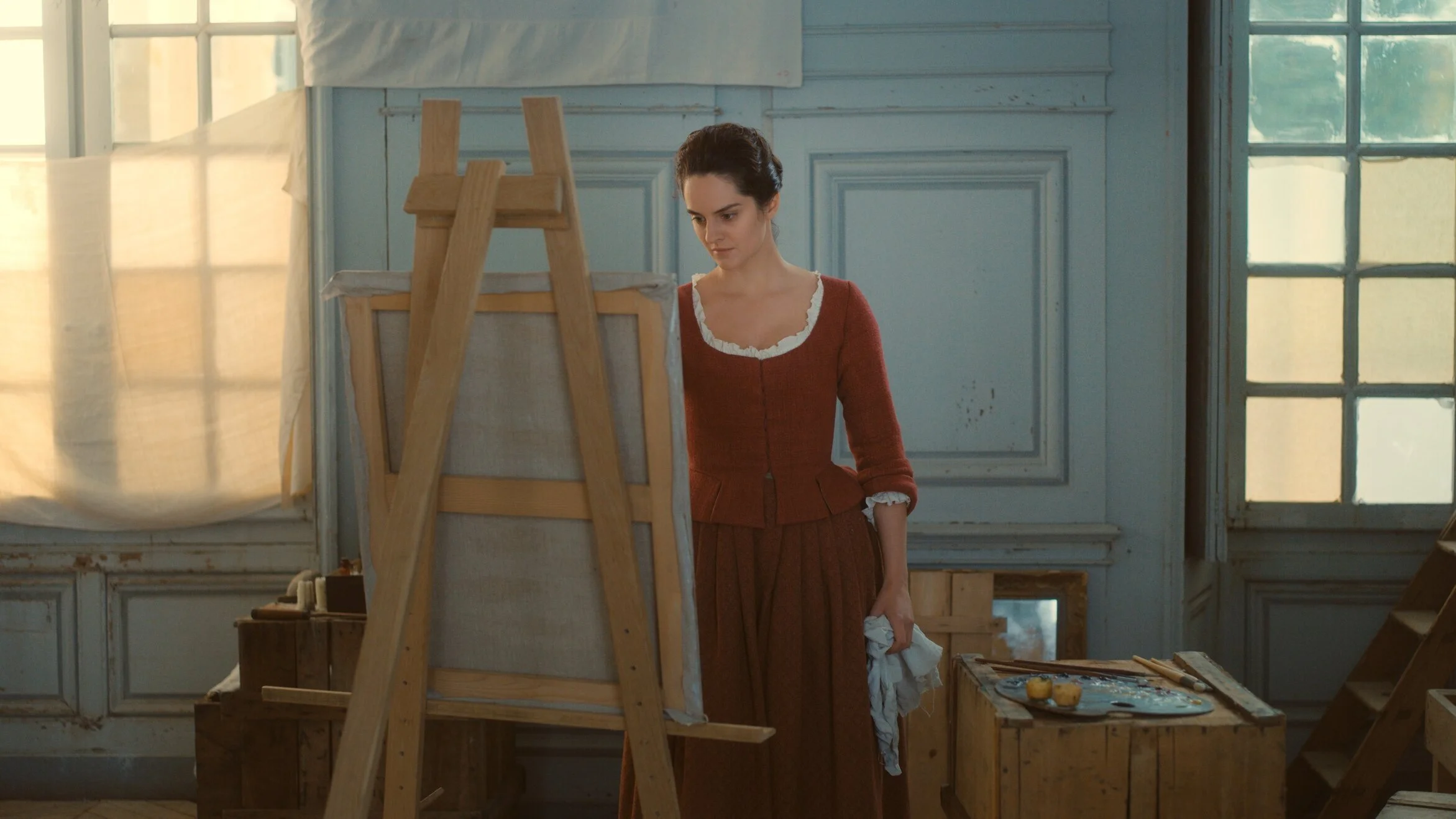 An incendiary woman: Noémie Merlant