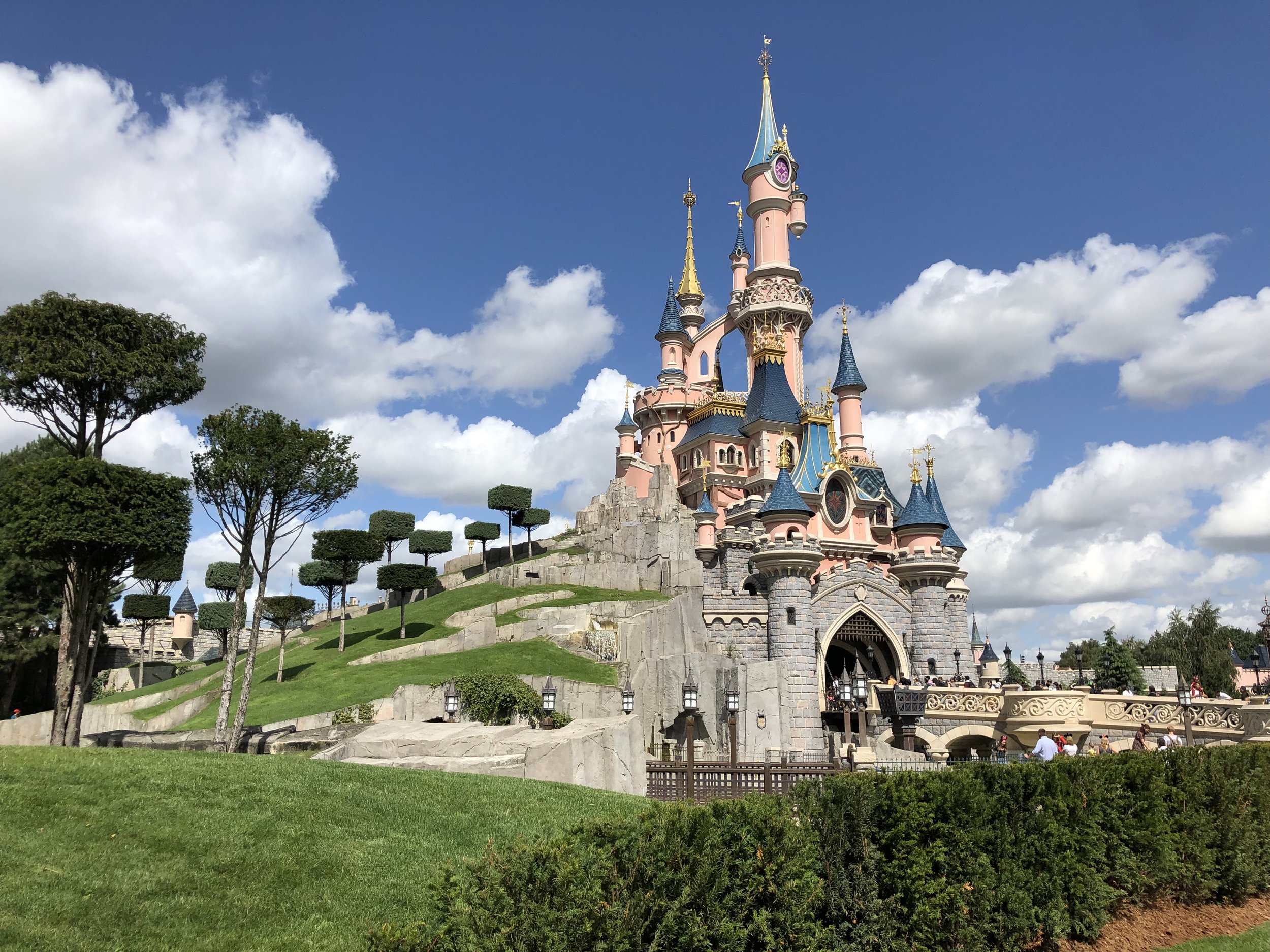 Tom K Morris on X: Disneyland Paris Castle Stage under construction. I  stand behind our decision to place it off-axis so people can continue to  stroll through and enjoy the castle throughout