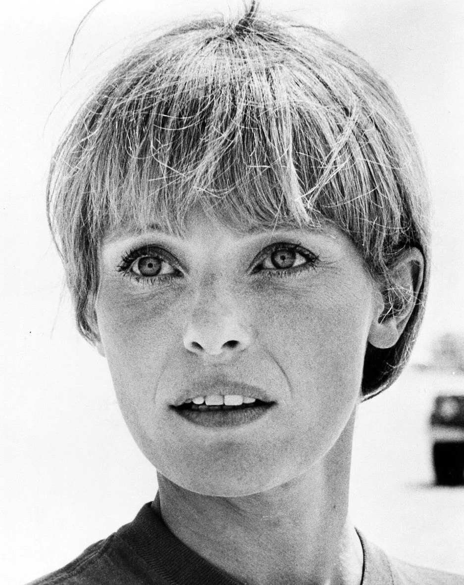LOUISE LASSER