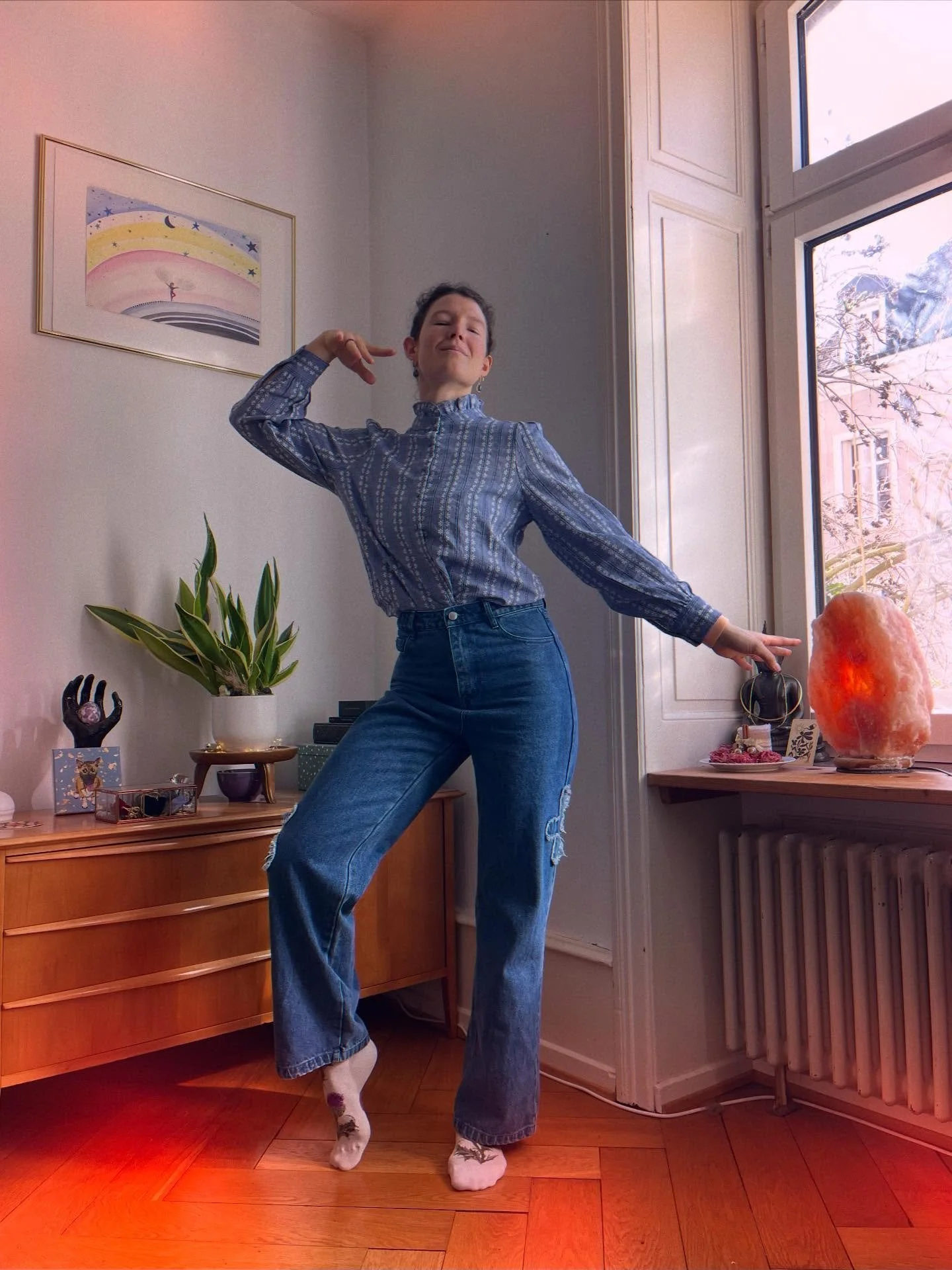 Most of the time I wear leggings or sweatpants (teaching &amp; physio life). I feel I rarely get a chance to wear cute stuff, but when I do, I&rsquo;m loving it 🥰 I got this cute outfit in a serendipitous way in a little boutique in Paris that I wal