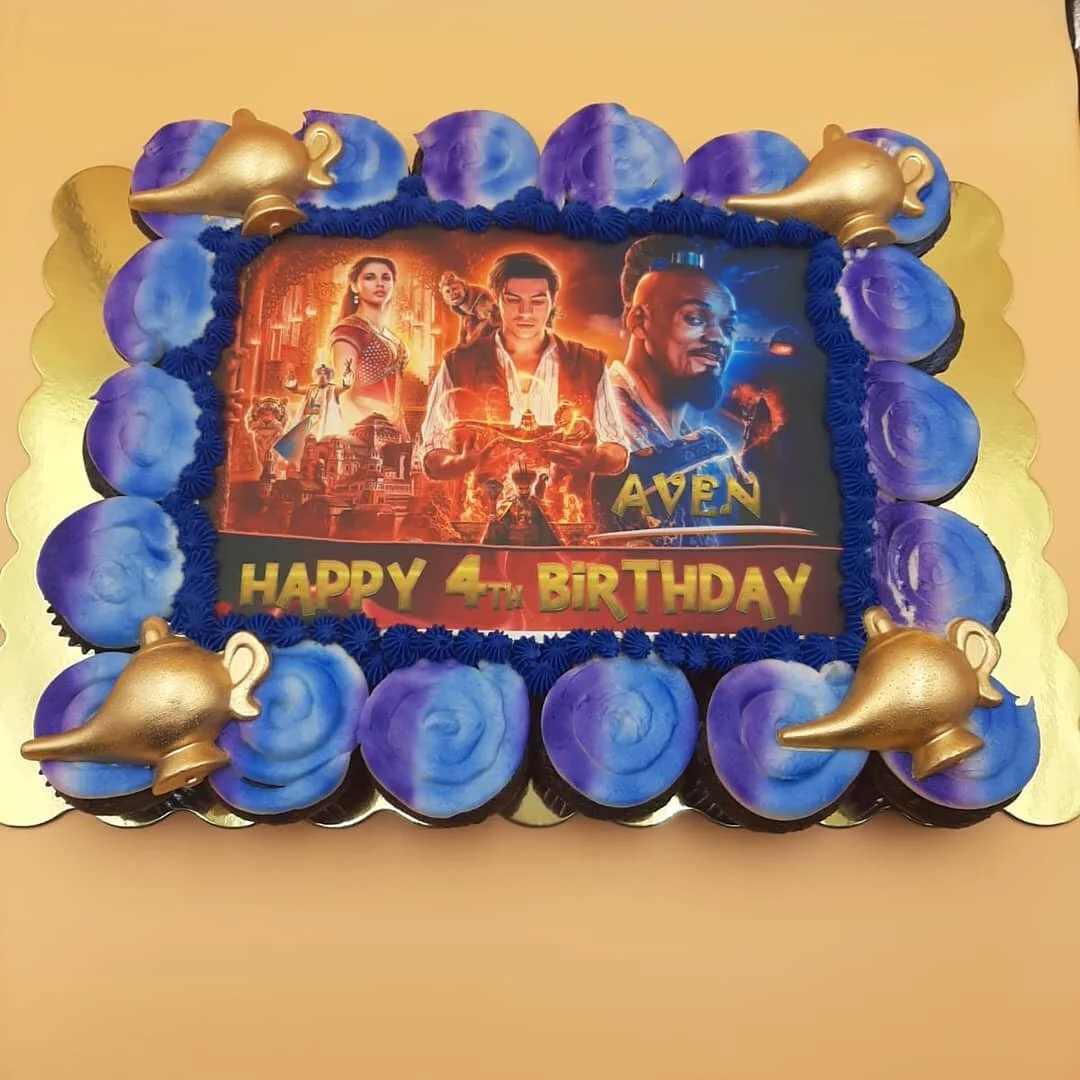 Aladdin Pull Apart Cake #cake #aladdin #birthday #birthdaycake #cupcakes #cakesofinstagram #gold #blue #purple #magic #lamp #chocolate #chocolatecake #edibleart