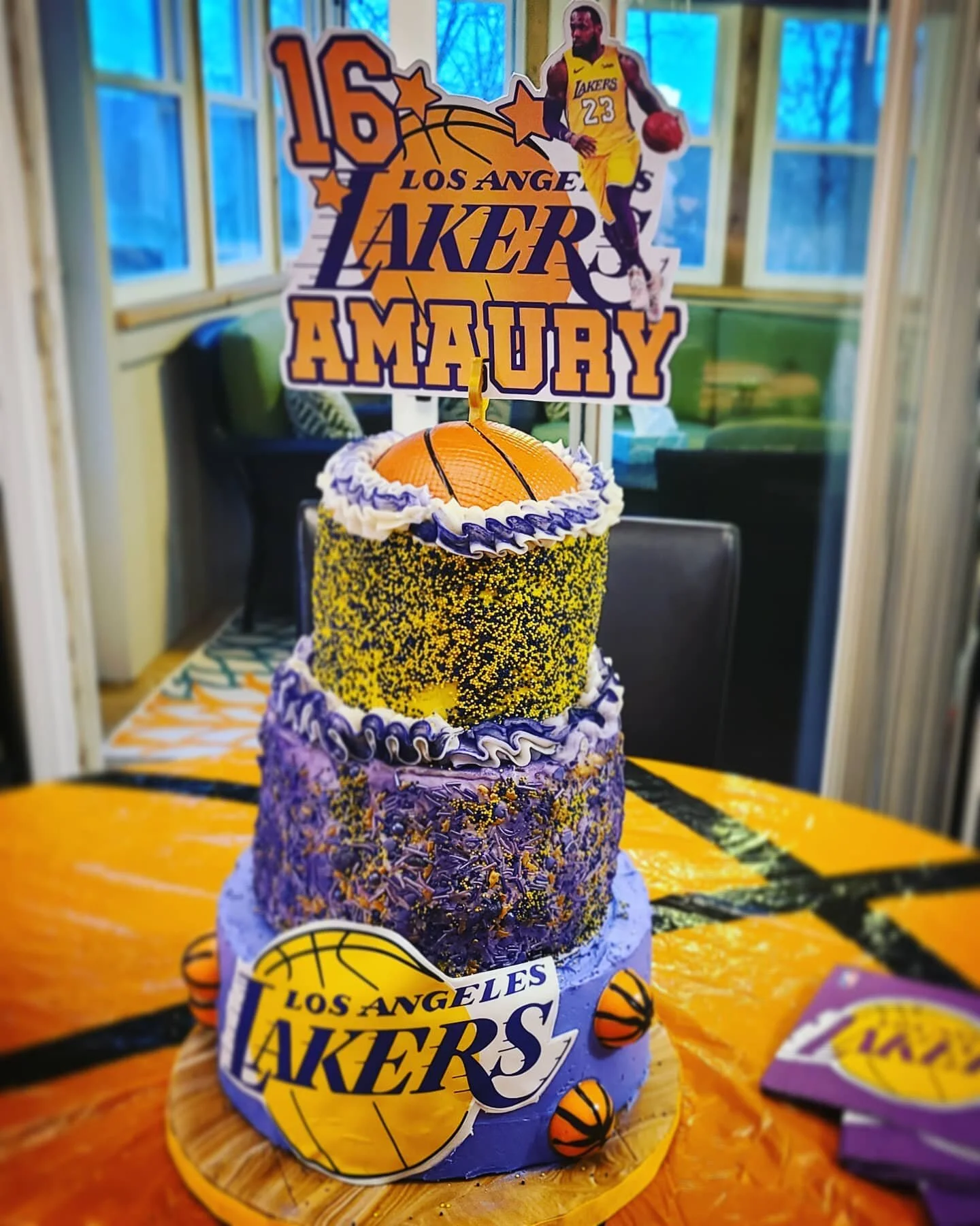 💜💛🏀🎂