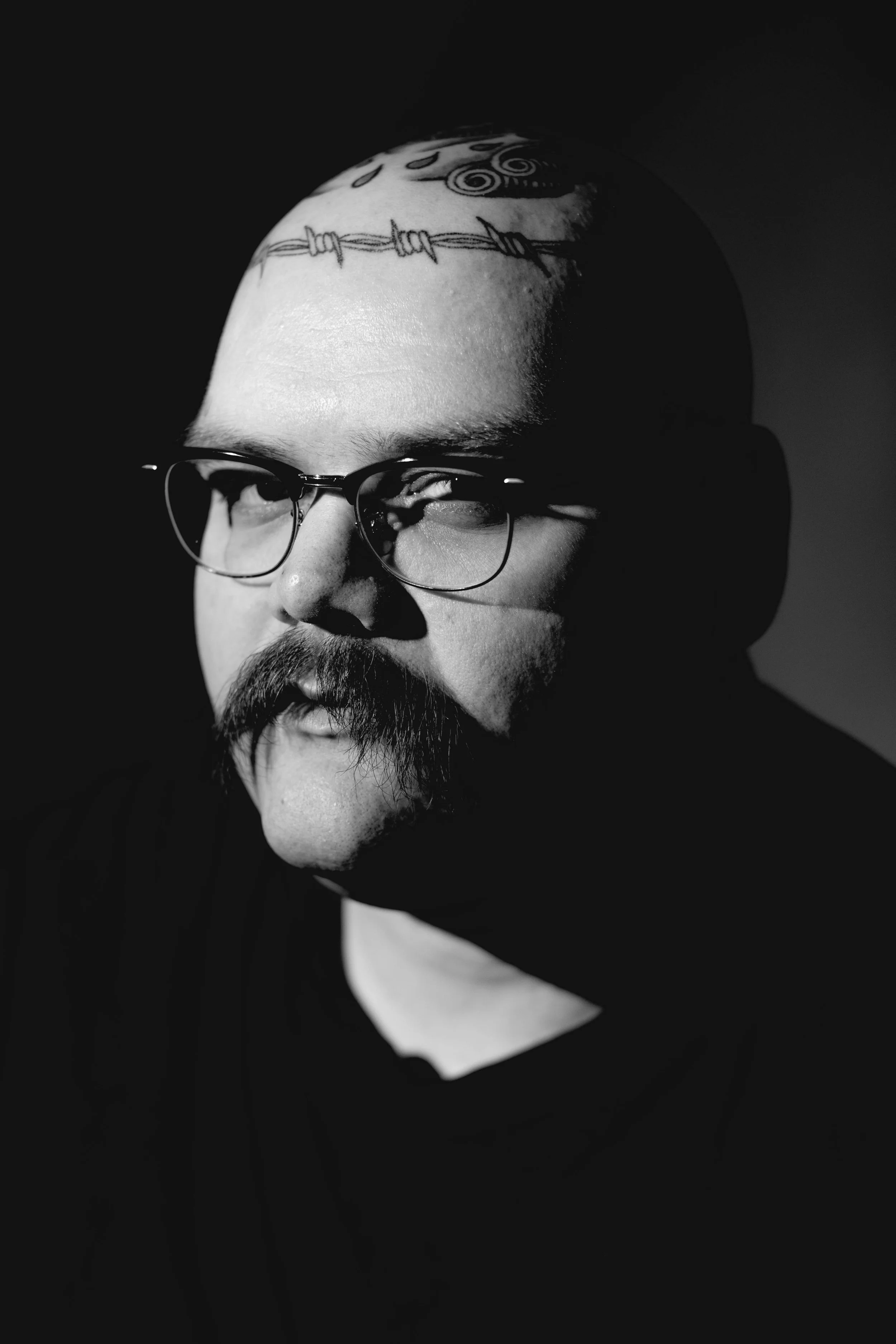 Episode 332 - Live at the Working Songwriter Forum with John Moreland