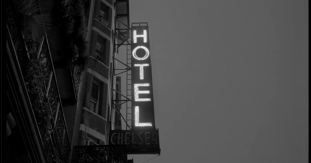 haunted-hotel-sign.jpg