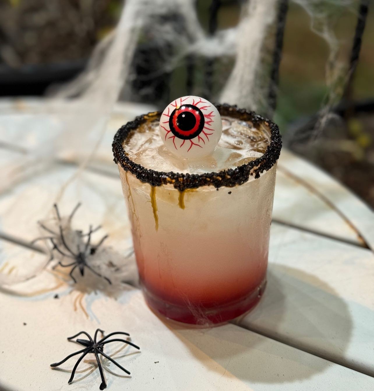 Tomorrow come dressed and grab some sushi and Thai food and receive 10% off. Also all margaritas are buy one get one 50% off. 

&bull;After walk over next door to @tncobblerco for some cobbler. Candy stations, Photo Booth and a big screen will be set