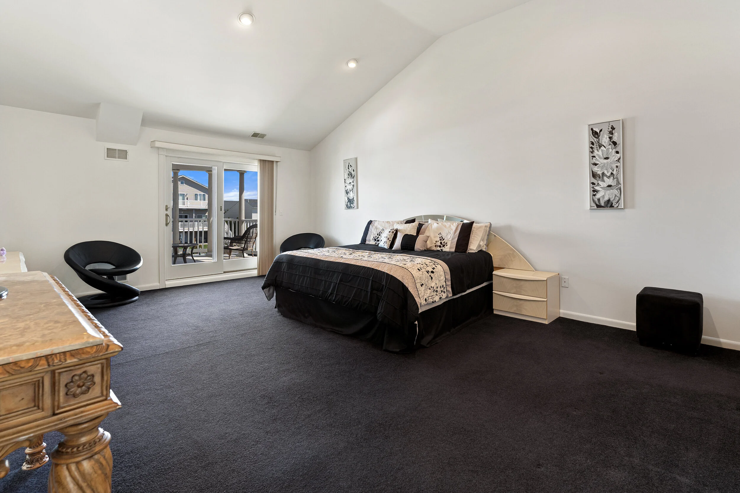 Bedroom2c.jpg