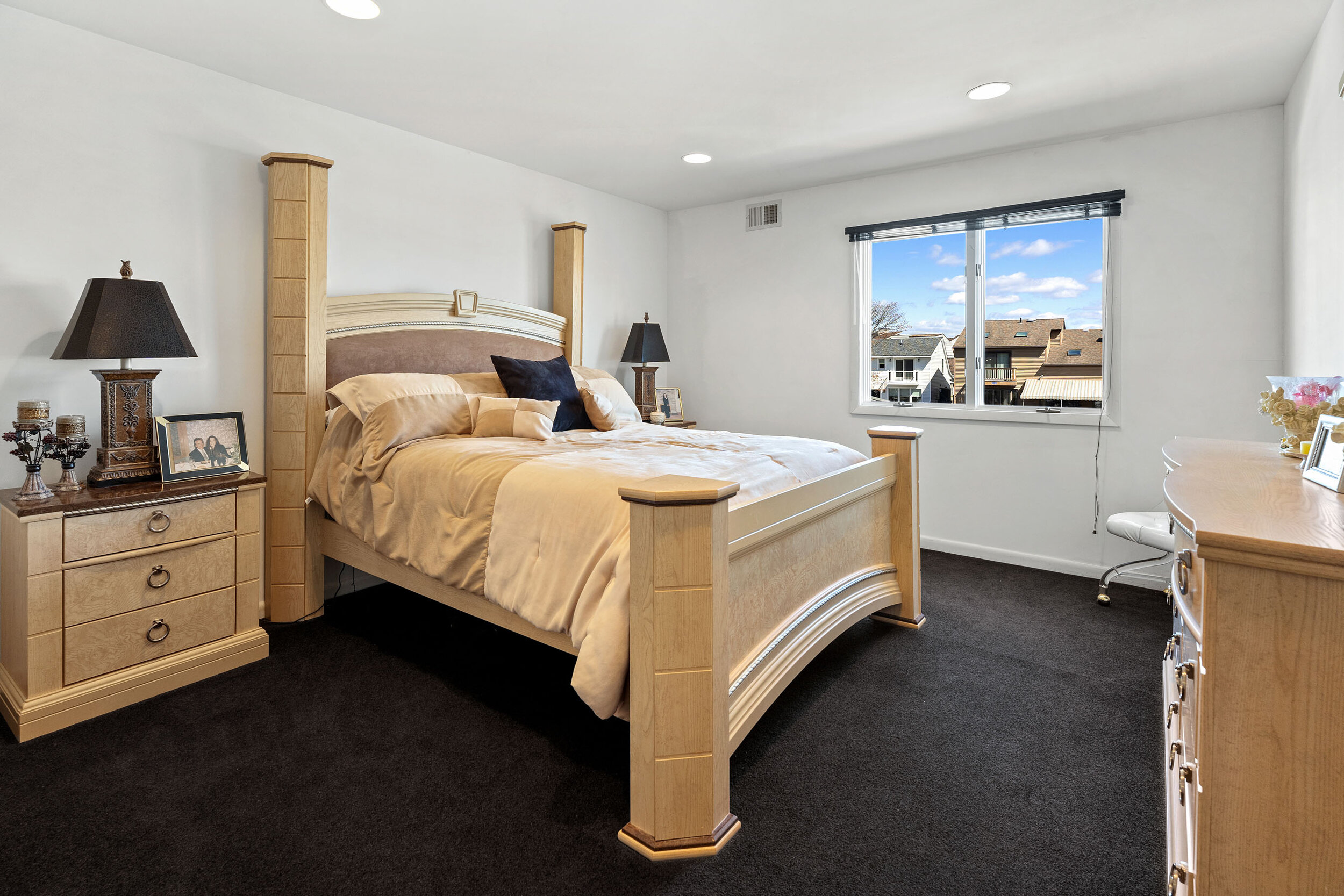 Bedroom3b.jpg