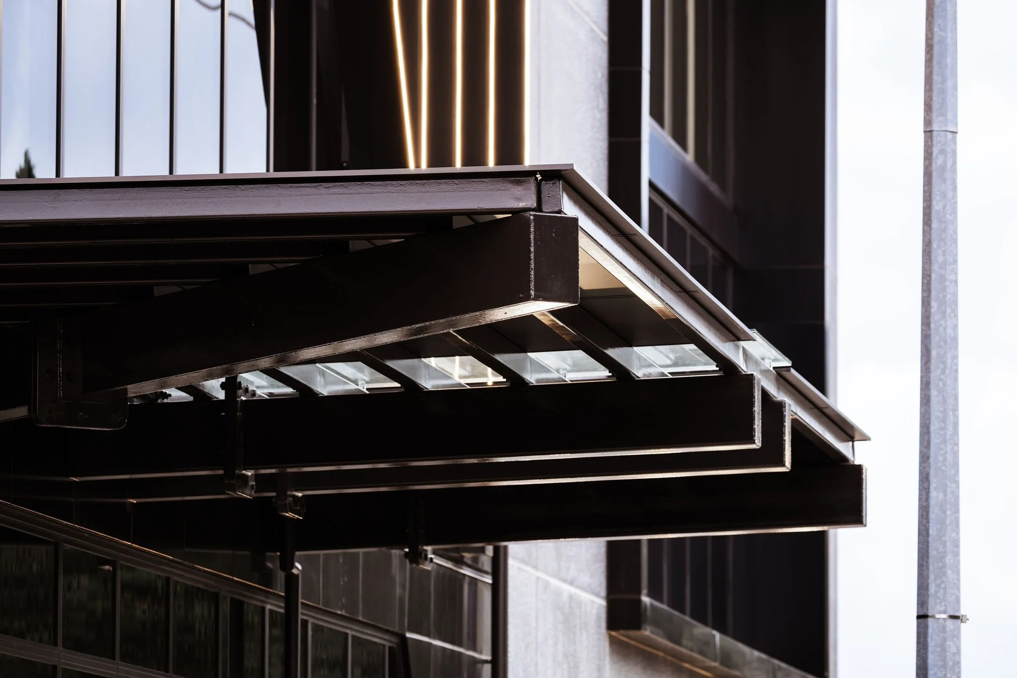 93-cameron-Facade lighting.jpg