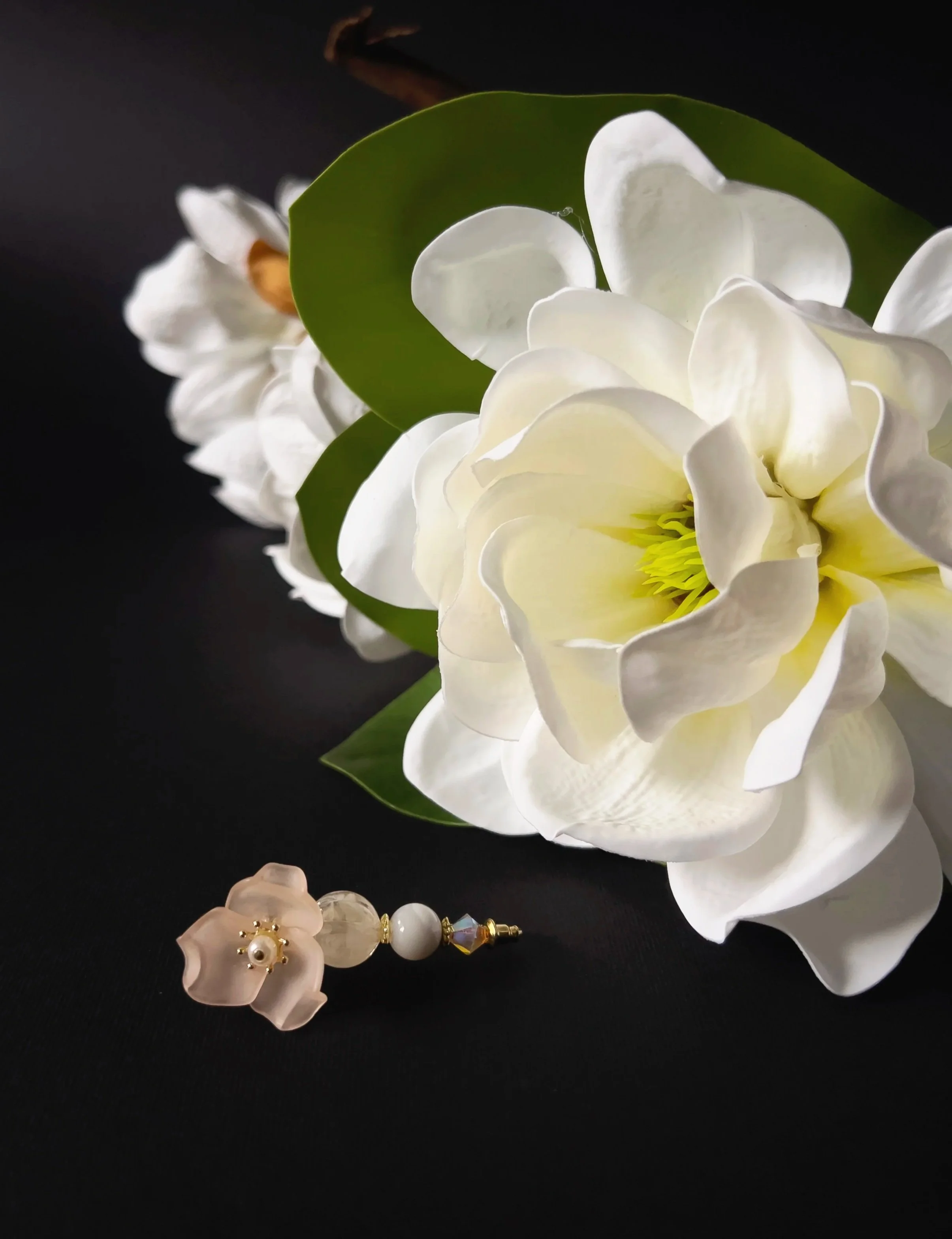 Hijab Petal Pins: Pacific Trillium (New)