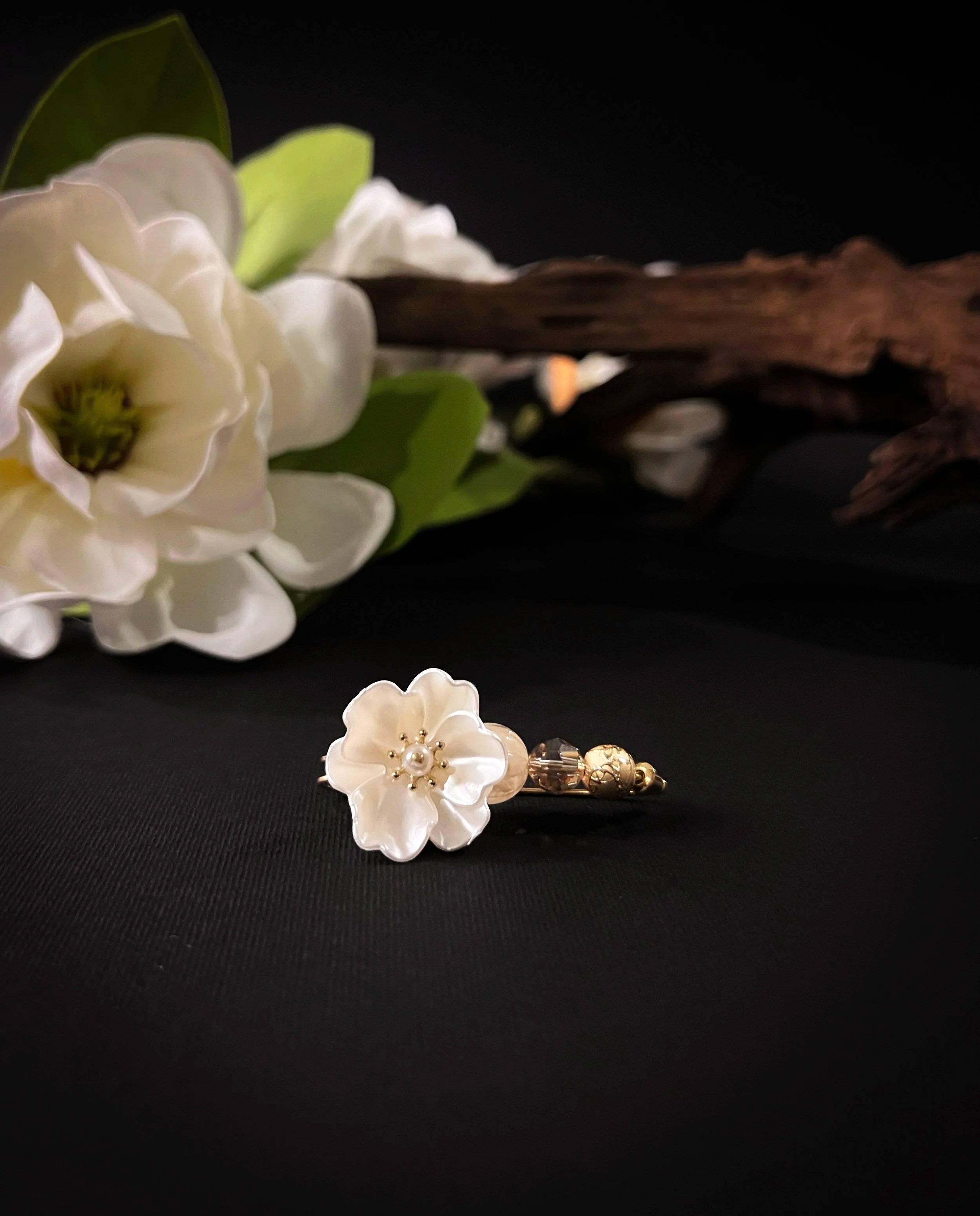 Hijab Petal Pins: Una Camellia (New)