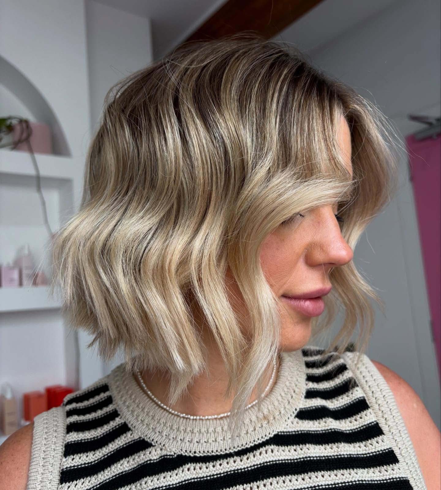 It&rsquo;s bob season 💇🏼&zwj;♀️

#neonblonde #blondesalon #keuneanz #sunshinecoasthairdresser #bob