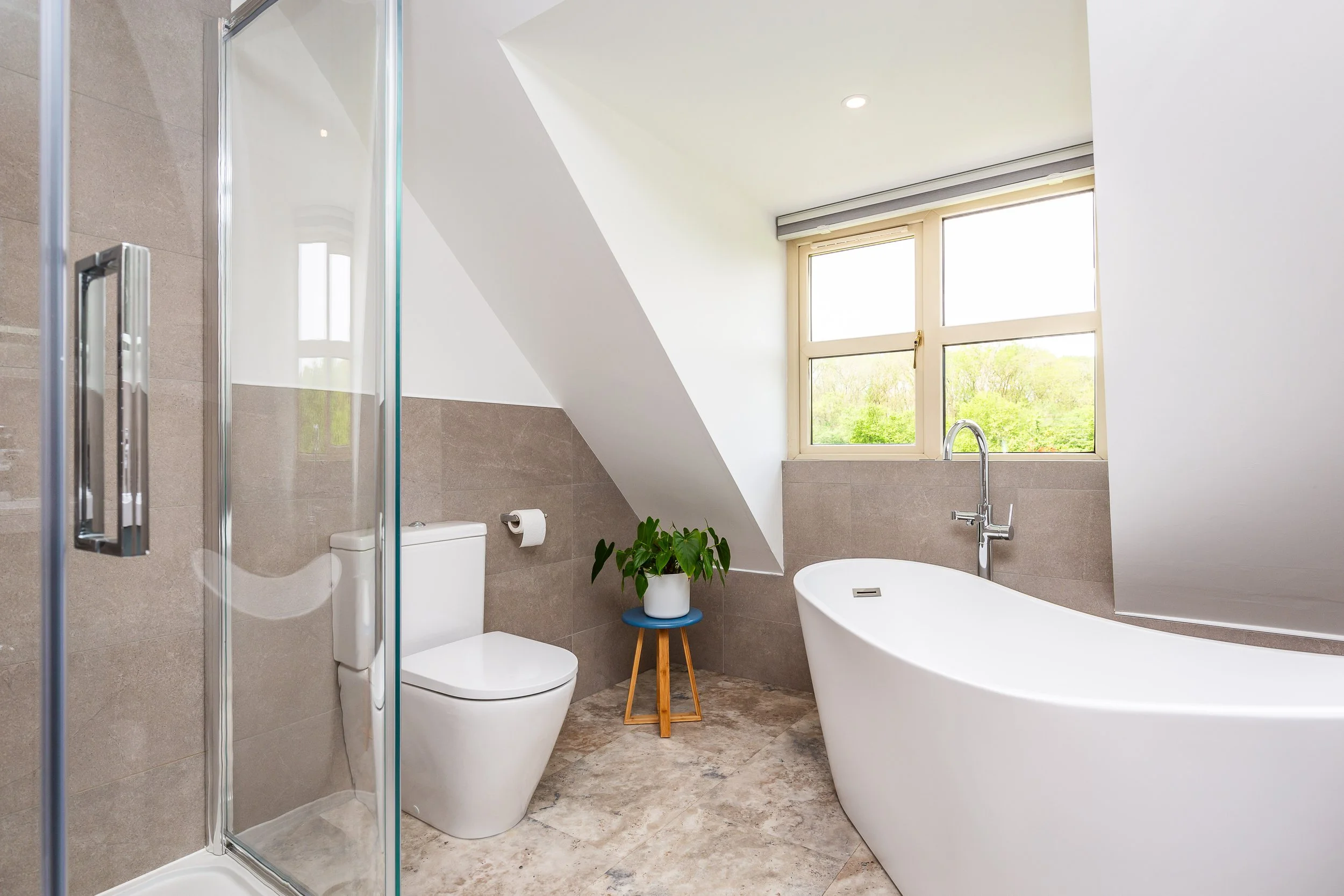 Broadleaf Lodge Relaxing.jpg