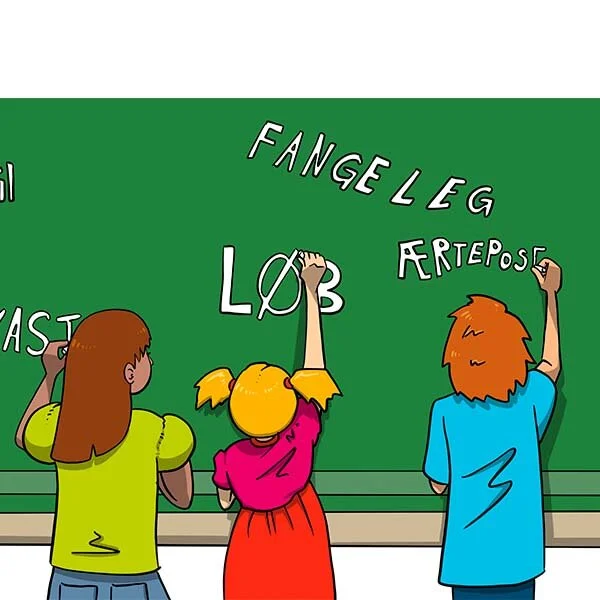 Børn skriver på tavle