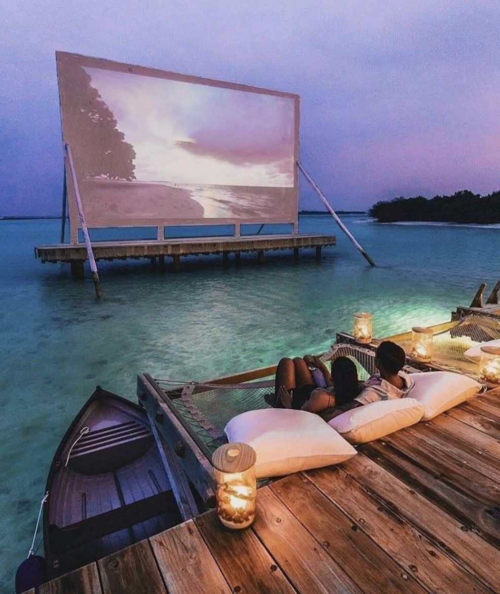 DATES

I help you come up with the most special date for your partner based on your relationship and their personality